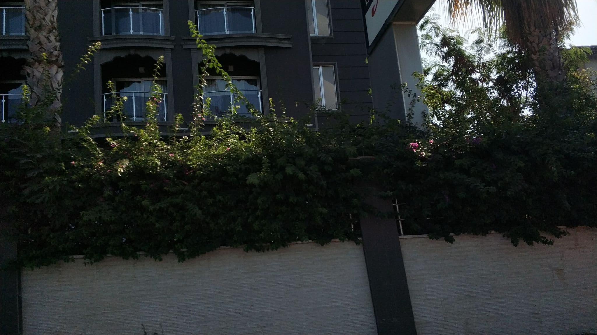 Street view near Sidekum Hotel 1st Floor, Gültepe — © steelrat (CC BY-SA · Mapillary)