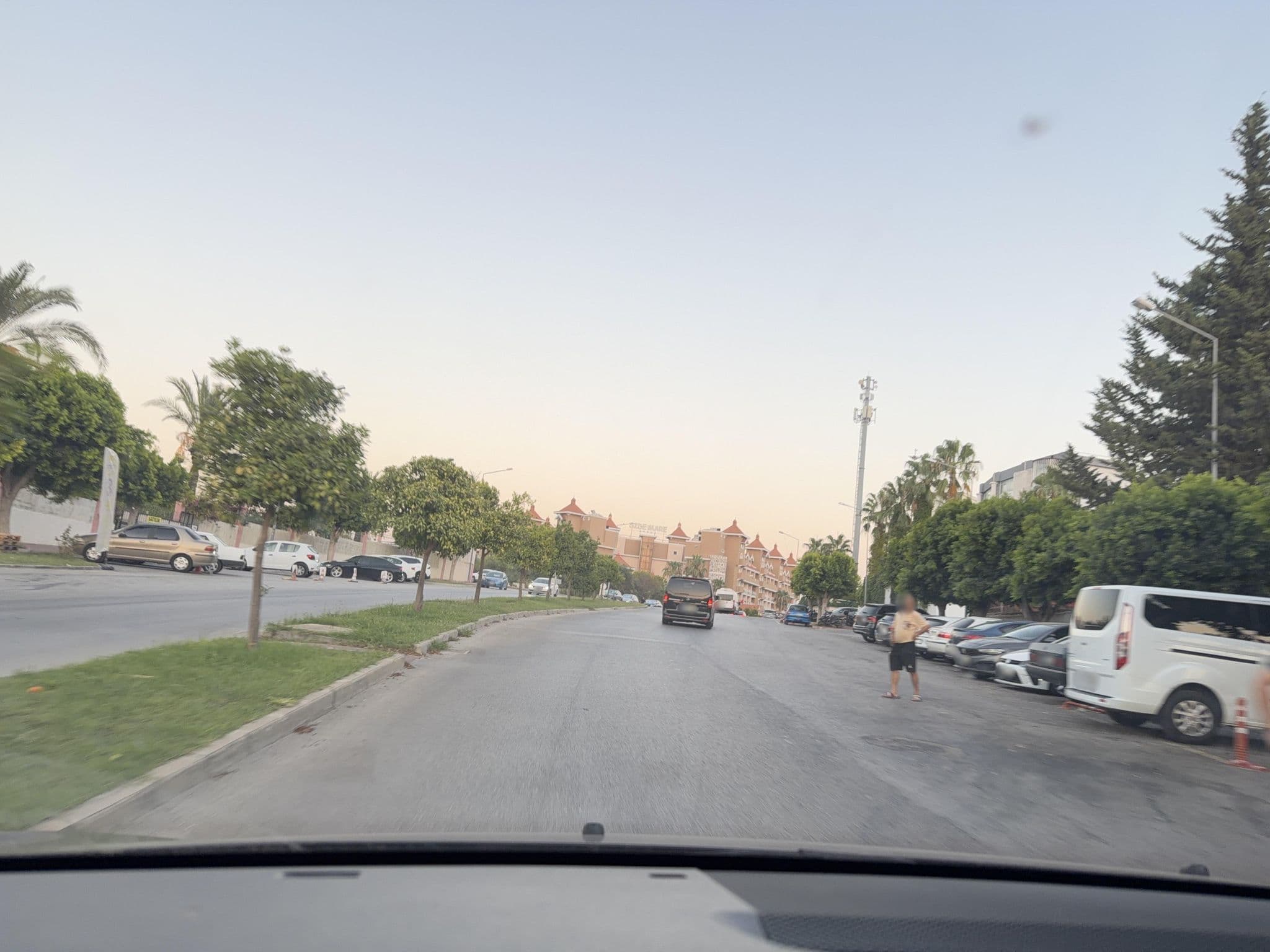 Street view near Side Mare, Gültepe — © wasd42 (CC BY-SA · Mapillary)
