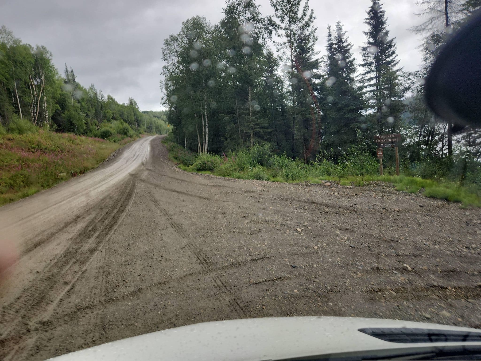 Street view near Goose Lake Recreation Site, Mackenzie — © rps333 (CC BY-SA · Mapillary)