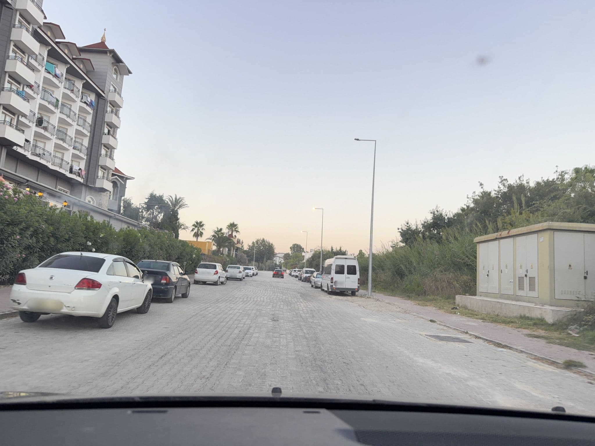 Street view near Side Aqua Beach Hotel, Gültepe — © wasd42 (CC BY-SA · Mapillary)