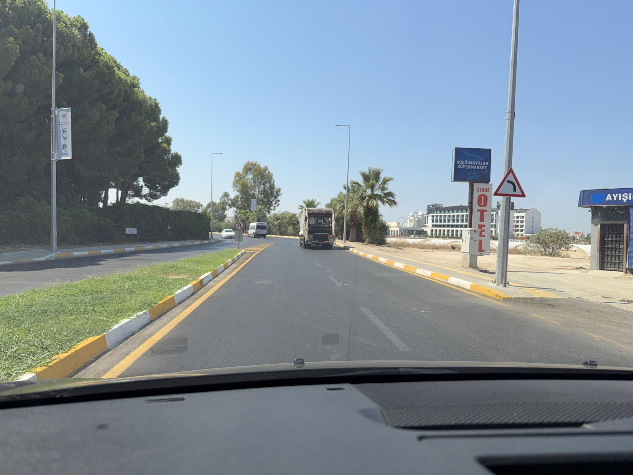 Street view near Otel Rivera, Kadriye — © wasd42 (CC BY-SA · Mapillary)