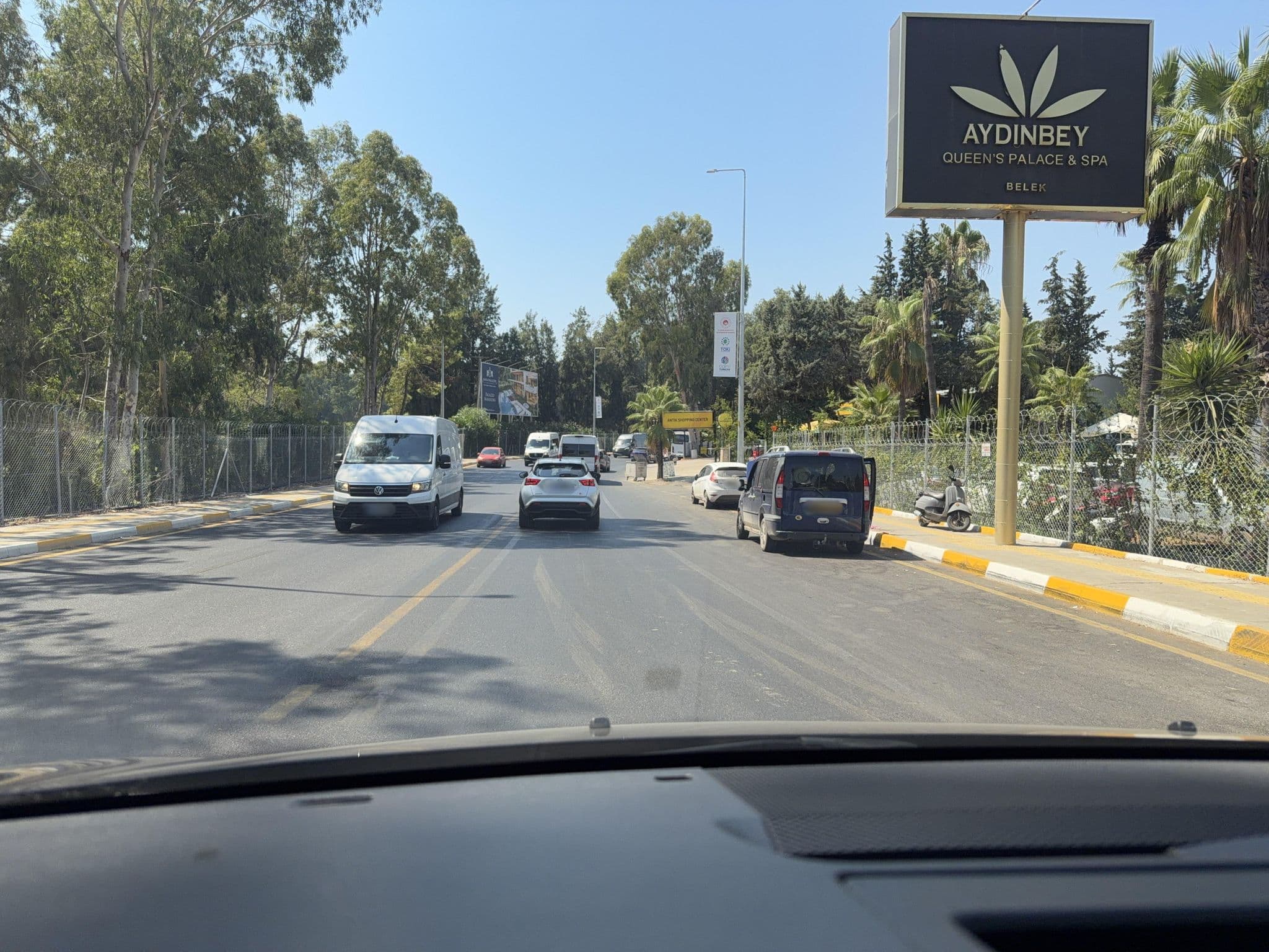 Street view near IQ Belek Hotel, Kadriye — © wasd42 (CC BY-SA · Mapillary)
