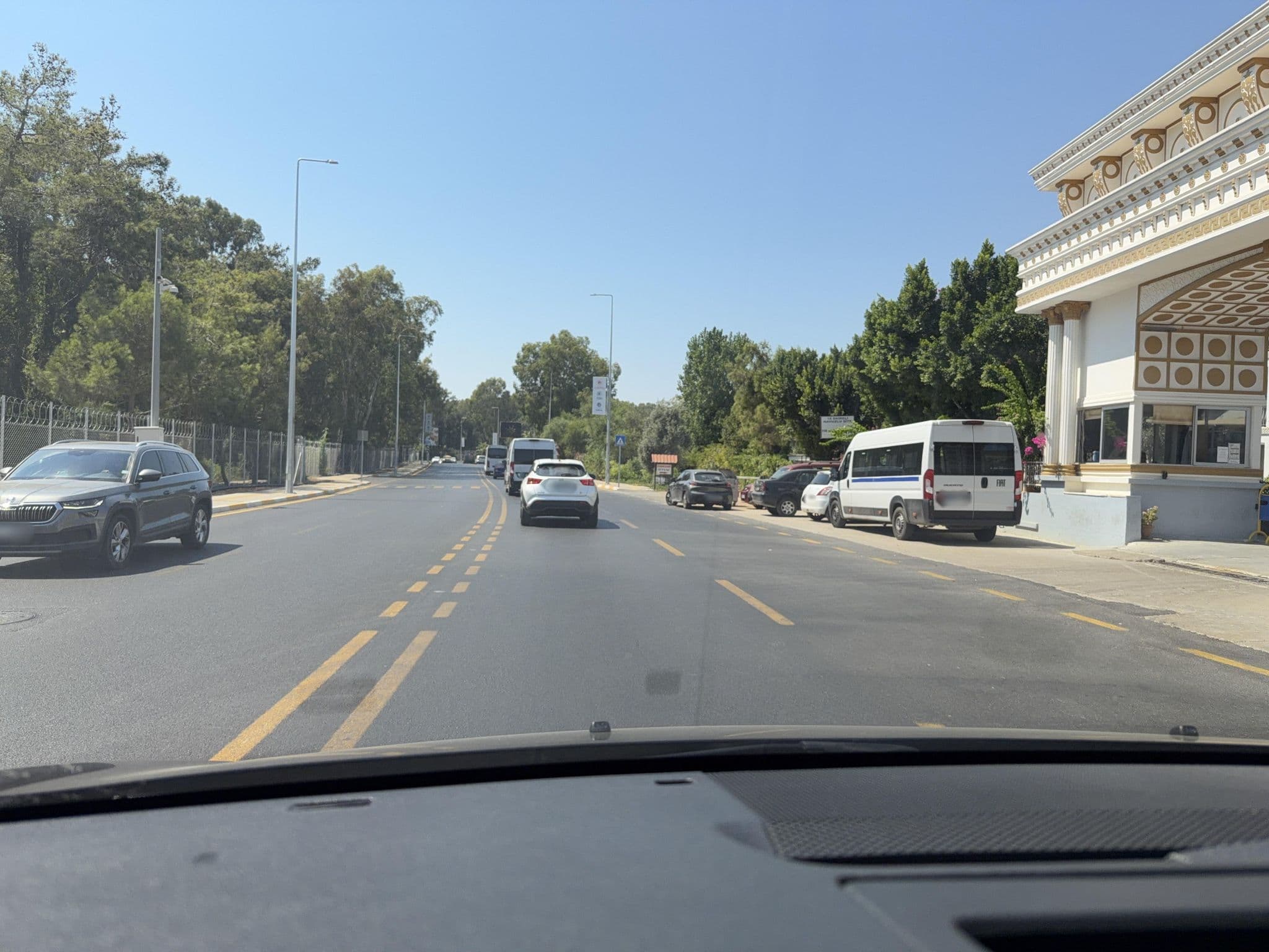 Street view near Sarp Hotels Güvenlik, Kadriye — © wasd42 (CC BY-SA · Mapillary)