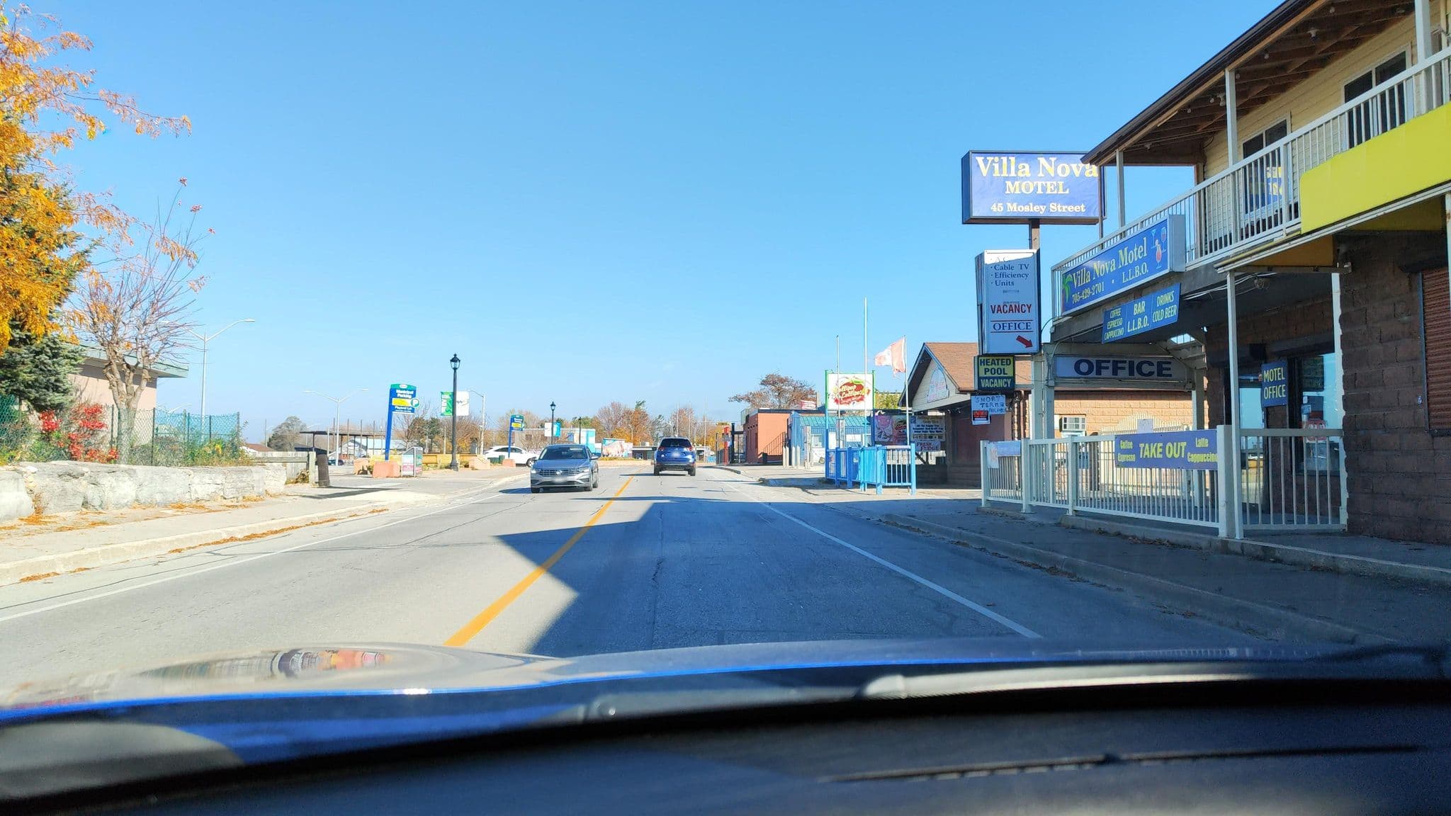Street view near Lakeview Resort, Wasaga Beach — © raptureboi (CC BY-SA · Mapillary)