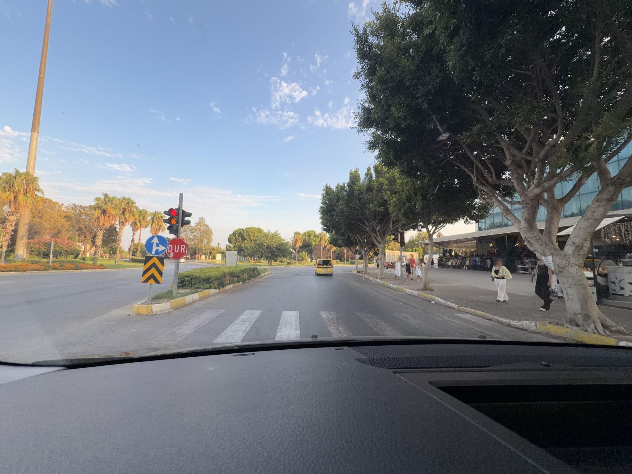 Street view near Gölbaşı Hotel, Side — © wasd42 (CC BY-SA · Mapillary)
