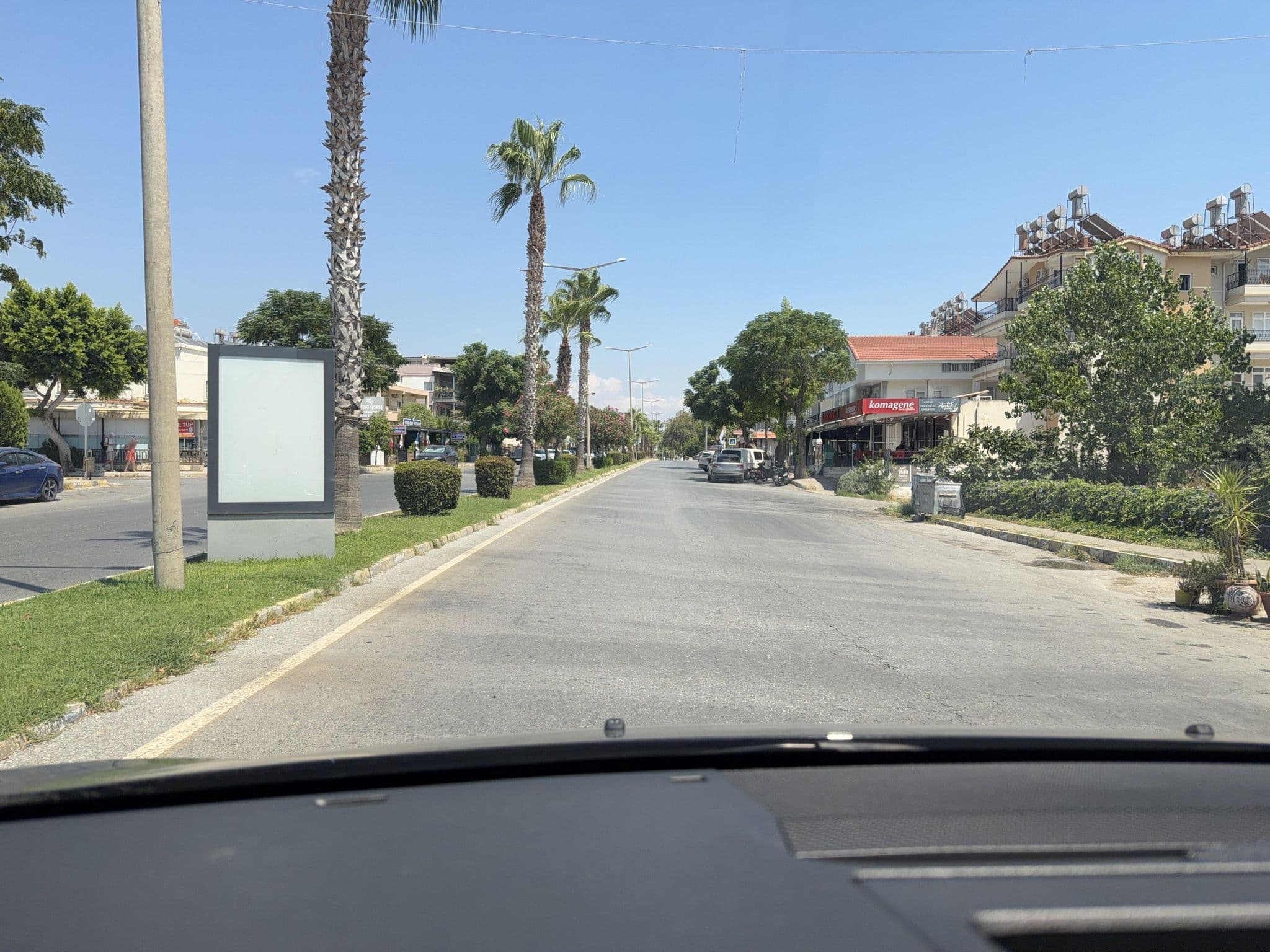Street view near Emirkan Hotel, Side — © wasd42 (CC BY-SA · Mapillary)