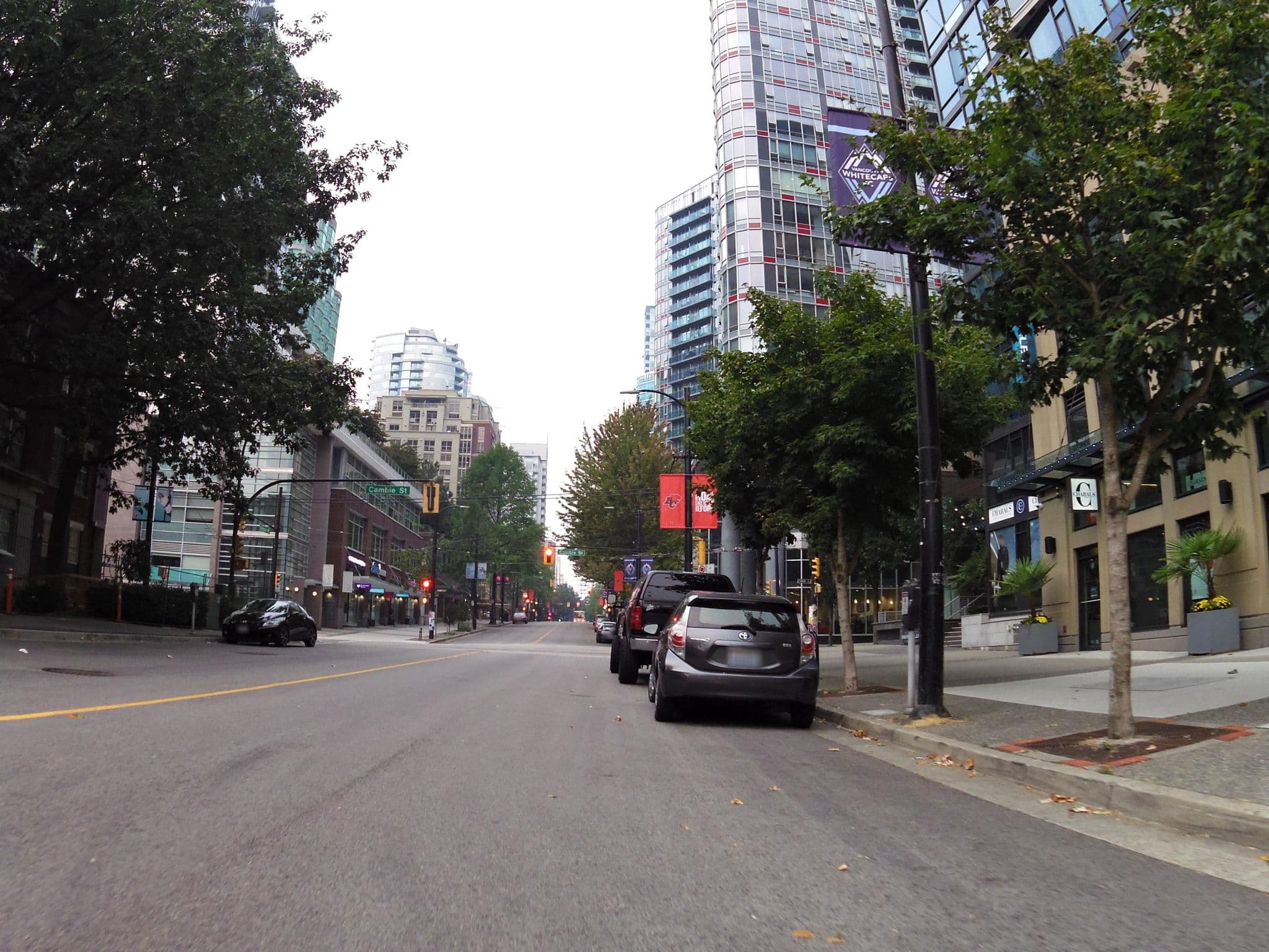 Street view near Blu Hotel, Yaletown — © andrewsnow (CC BY-SA · Mapillary)