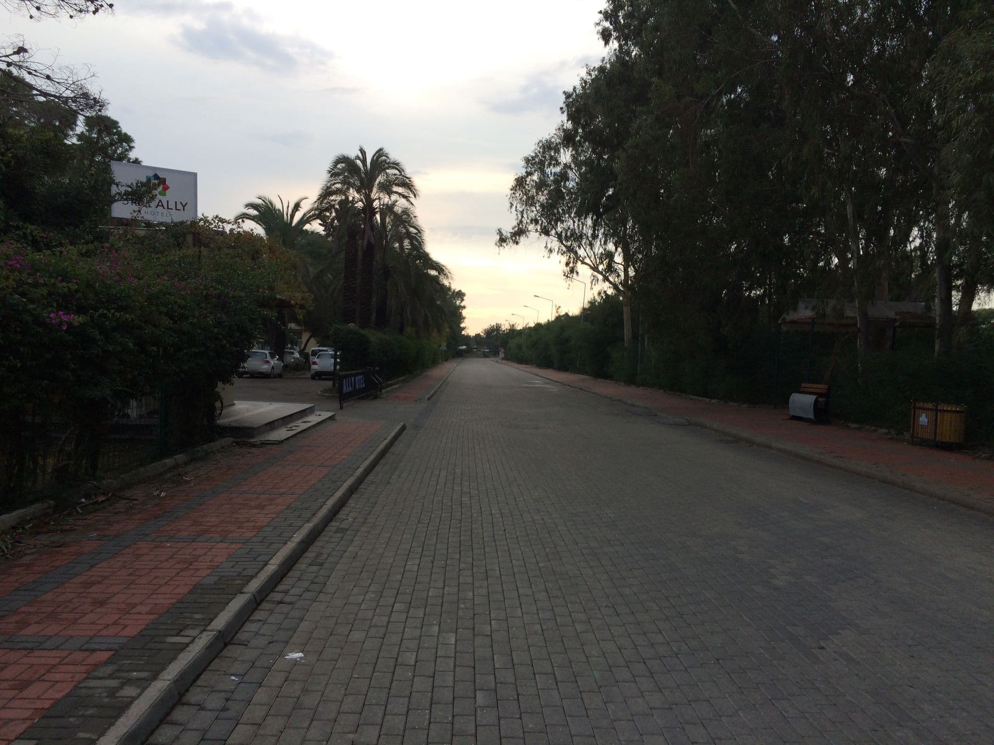 Street view near Side Ally Hotel - All Inclusive, Aşağı Hisar — © kalle (CC BY-SA · Mapillary)