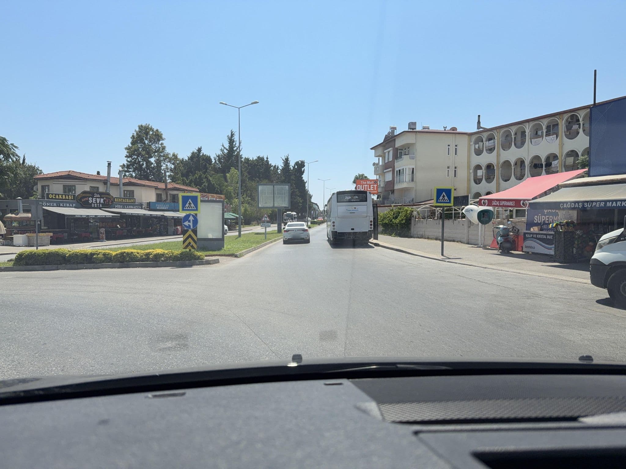 Street view near Palmiyeotel, Side — © wasd42 (CC BY-SA · Mapillary)