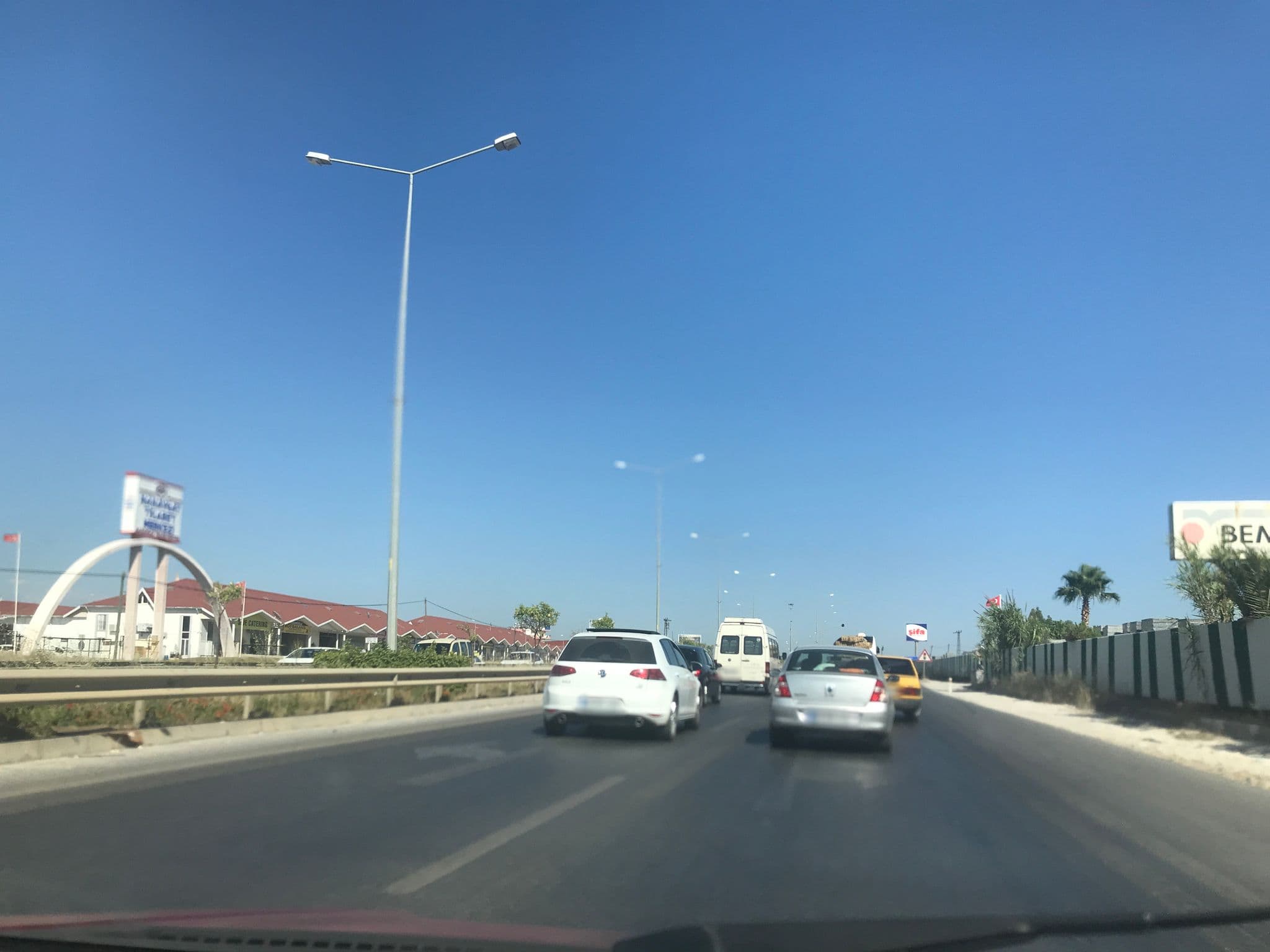 Street view near Drampark Bangolov Otel, Gültepe — © alpzsarac (CC BY-SA · Mapillary)