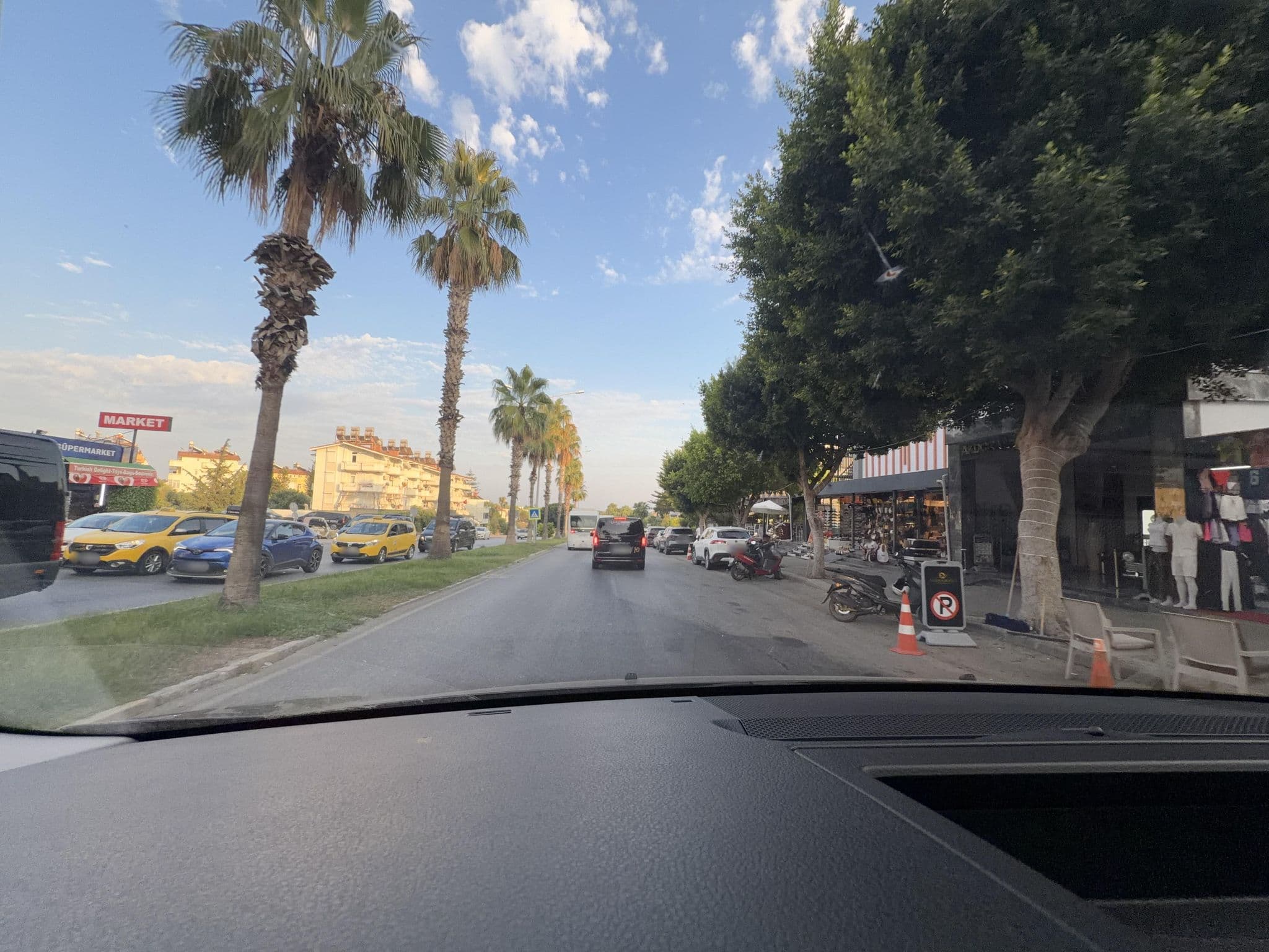Street view near Sweet Park Otel, Side — © wasd42 (CC BY-SA · Mapillary)