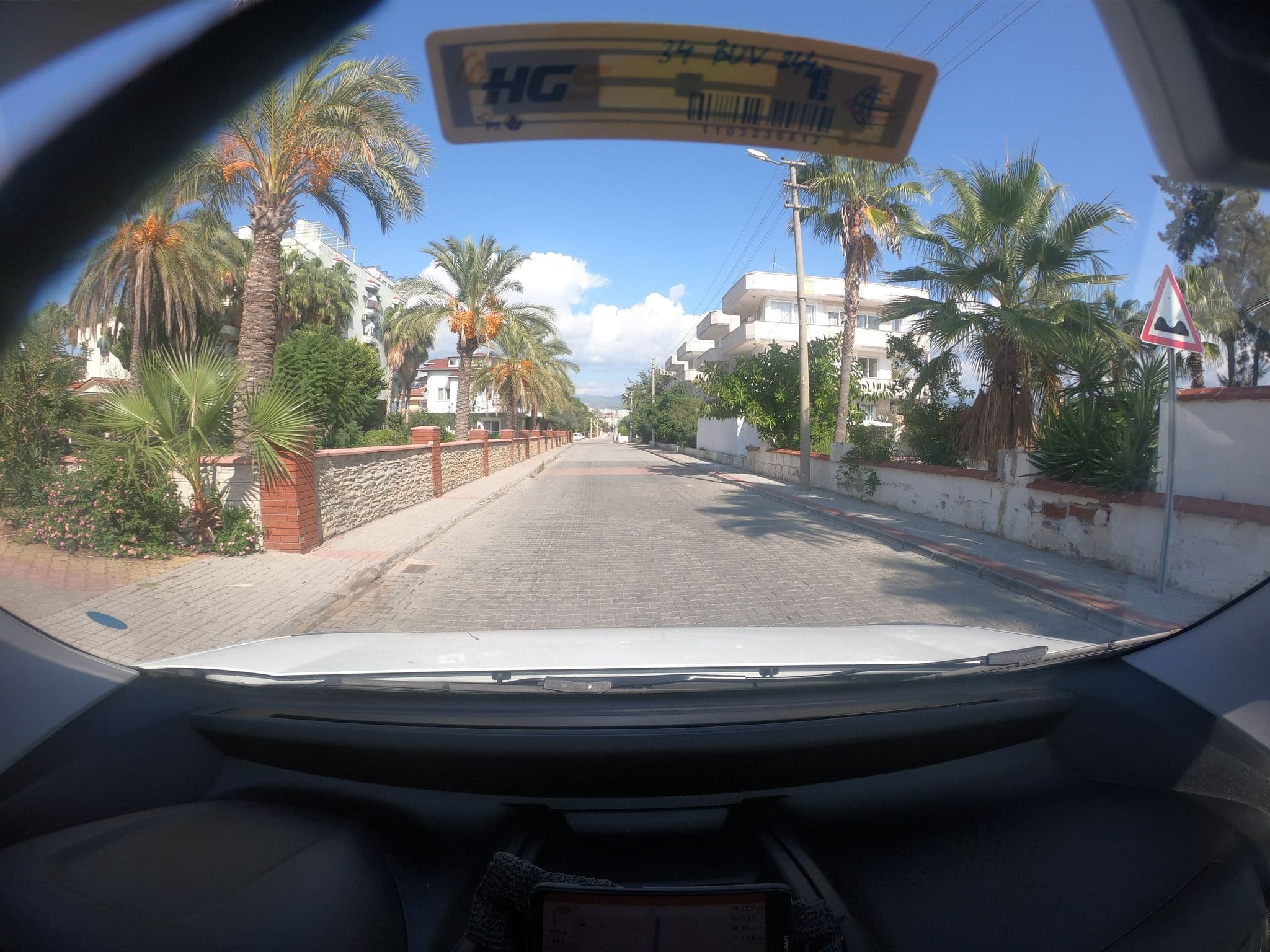 Street view near Lemon Beach Hotel, Payallar — © krm (CC BY-SA · Mapillary)