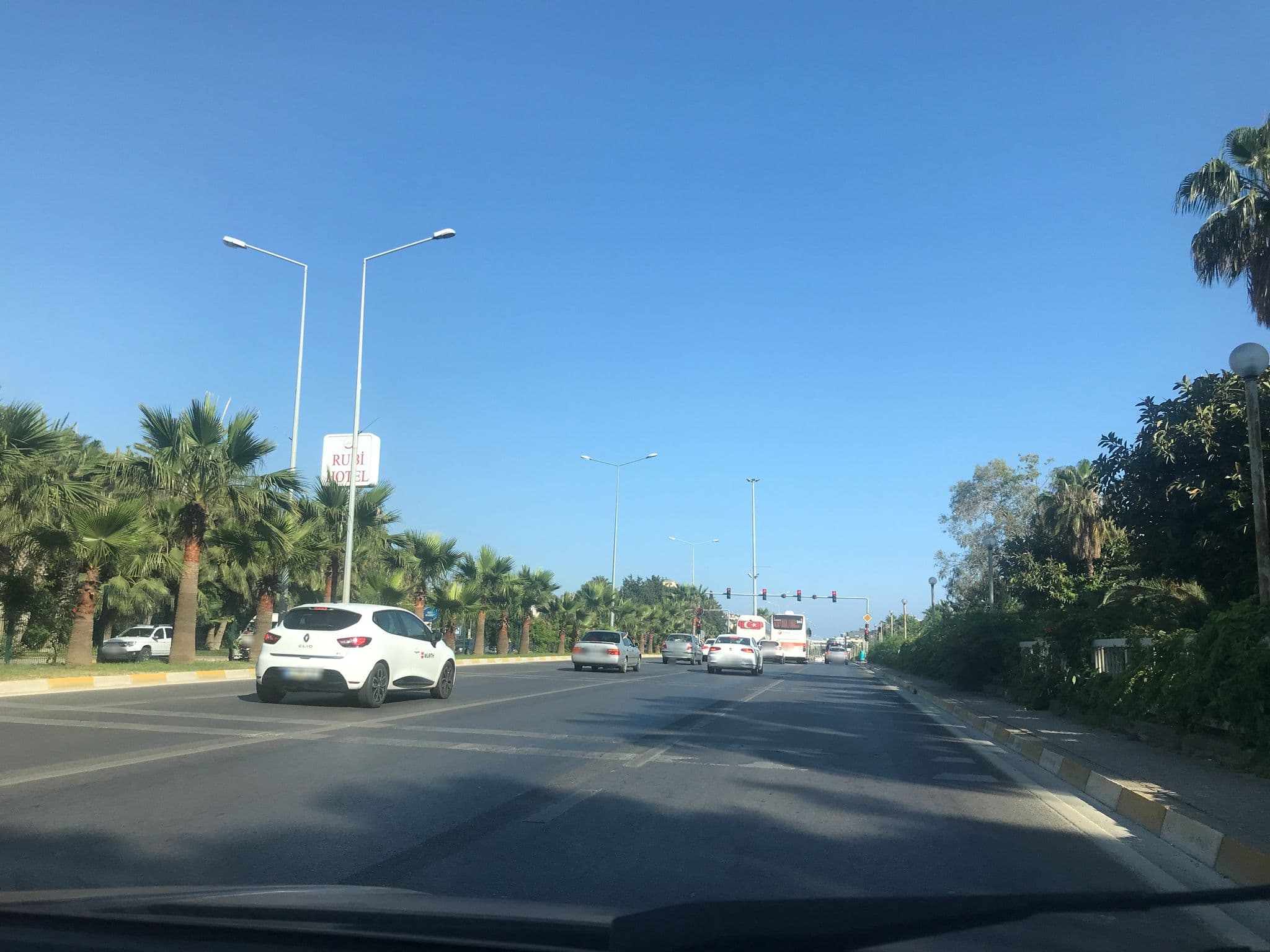 Street view near Rubi Hotel, Avsallar — © alpzsarac (CC BY-SA · Mapillary)