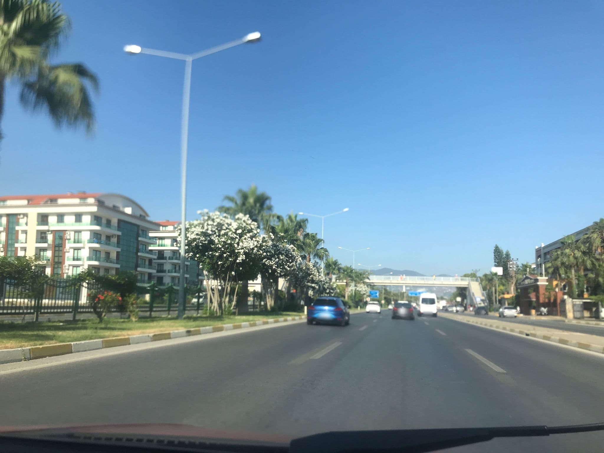 Street view near Öz cenabetler resort hotel, Payallar — © alpzsarac (CC BY-SA · Mapillary)
