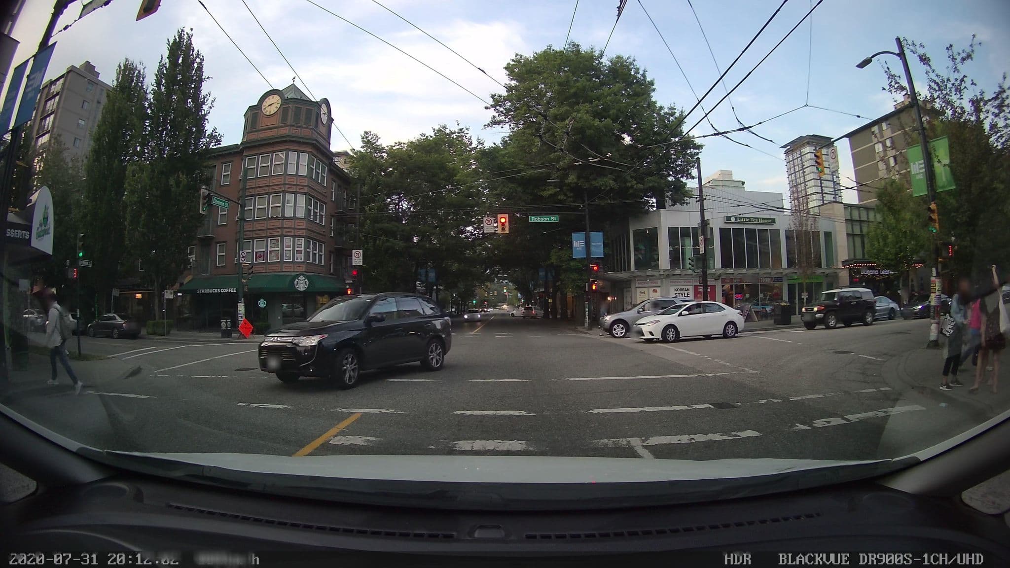 Street view near Times Square Suites Hotel, Coal Harbour — © davidmetcalfe (CC BY-SA · Mapillary)