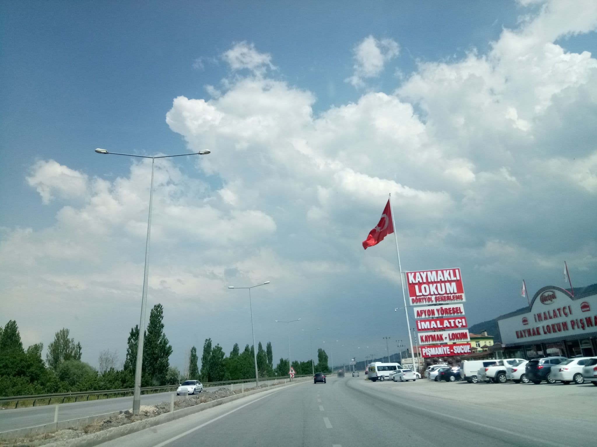 Street view near 4 YOL OTEL, Çay — © mehmetsayin (CC BY-SA · Mapillary)