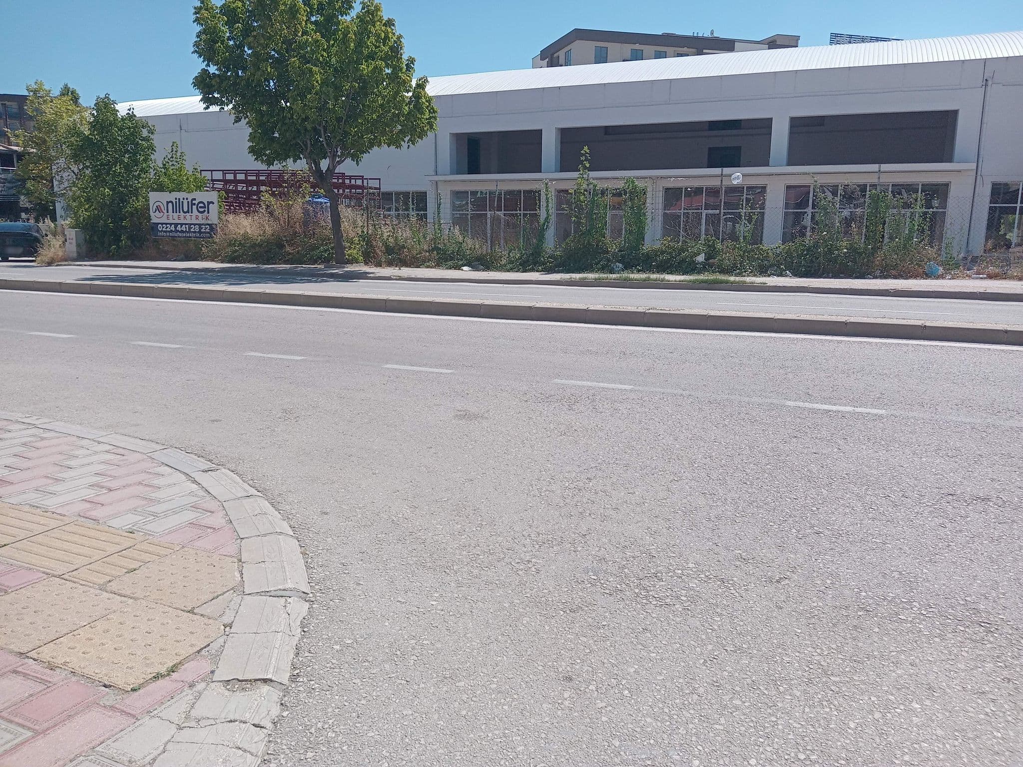 Street view near Ela quality, Nilüfer — © HasanizzetOru (CC BY-SA · Mapillary)