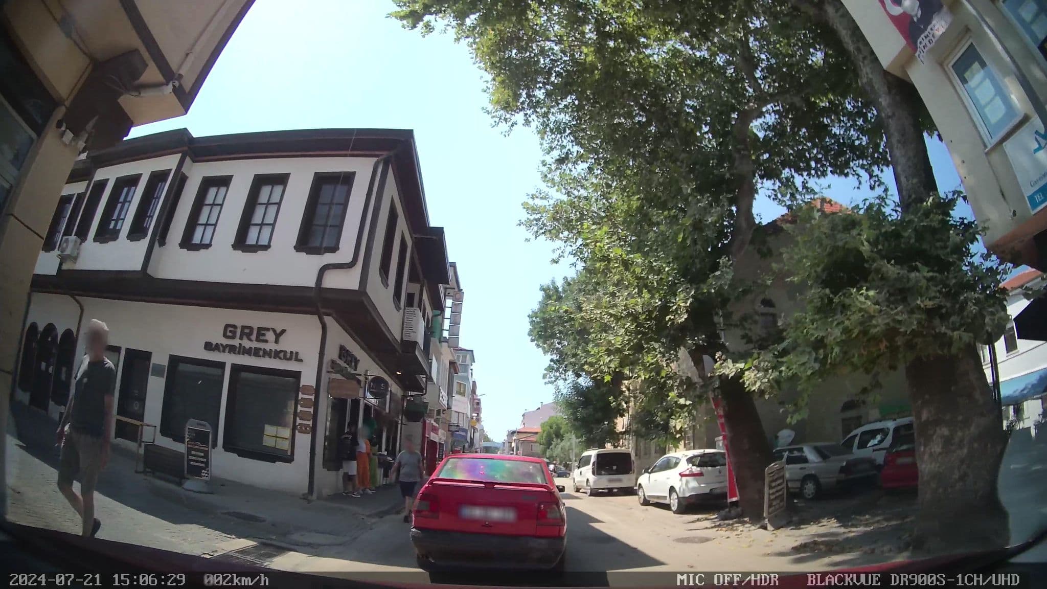 Street view near Aslat Totel, Mudanya — © unen (CC BY-SA · Mapillary)