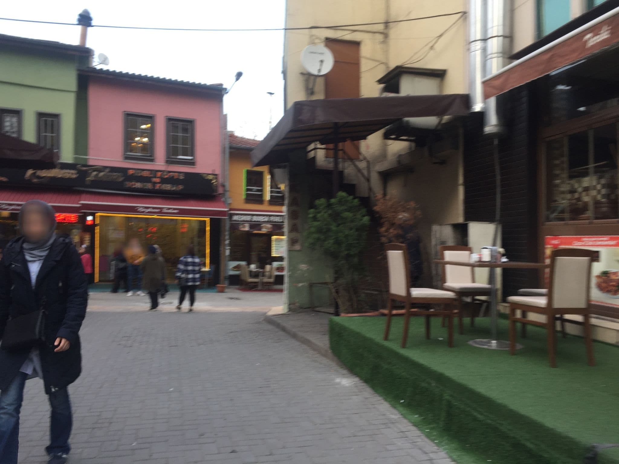 Street view near Kayhan City Otel, Bursa — © avci1995 (CC BY-SA · Mapillary)