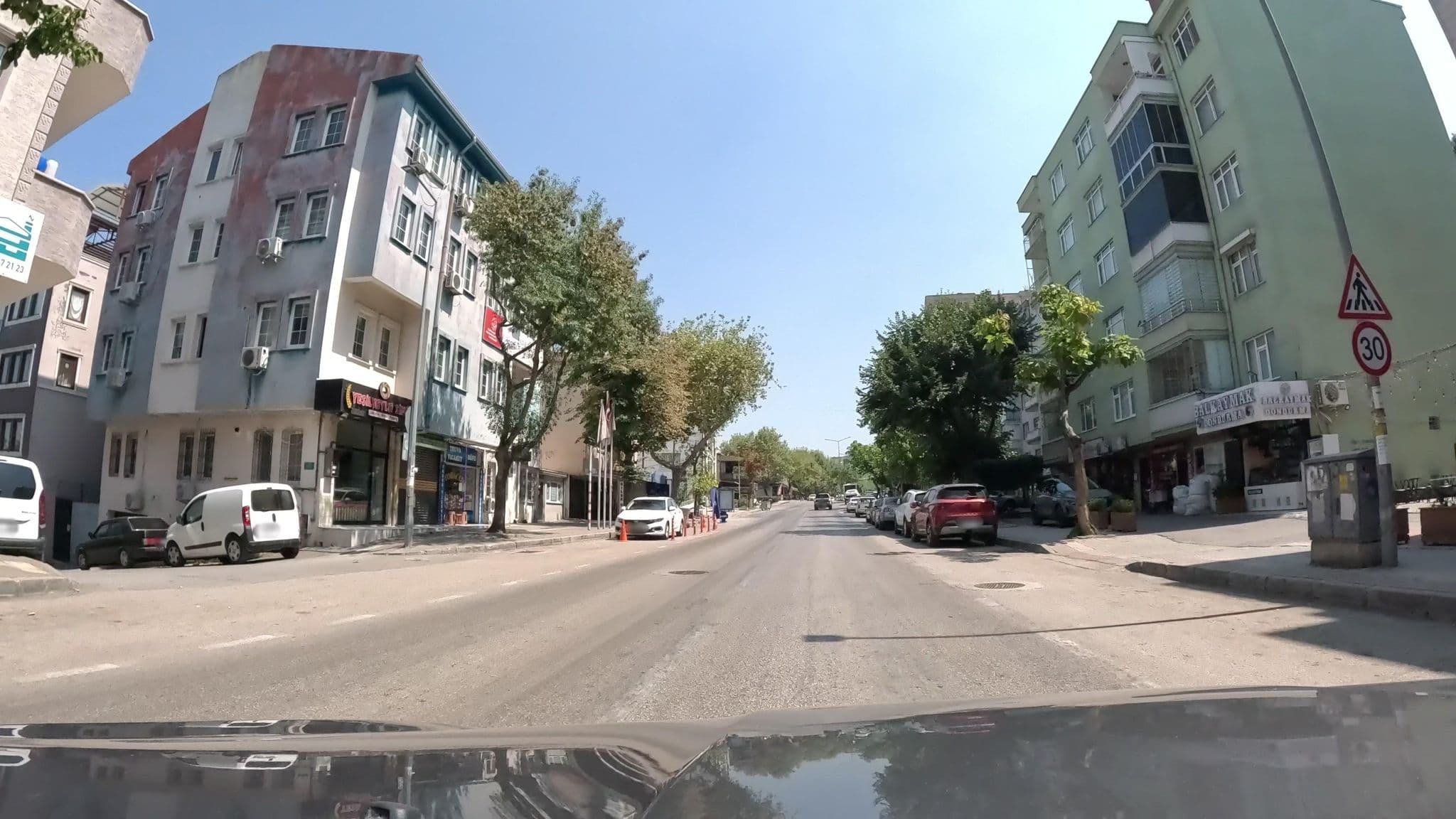 Street view near Mr. Grandpa, Bursa — © hasanbahadiryildirim (CC BY-SA · Mapillary)
