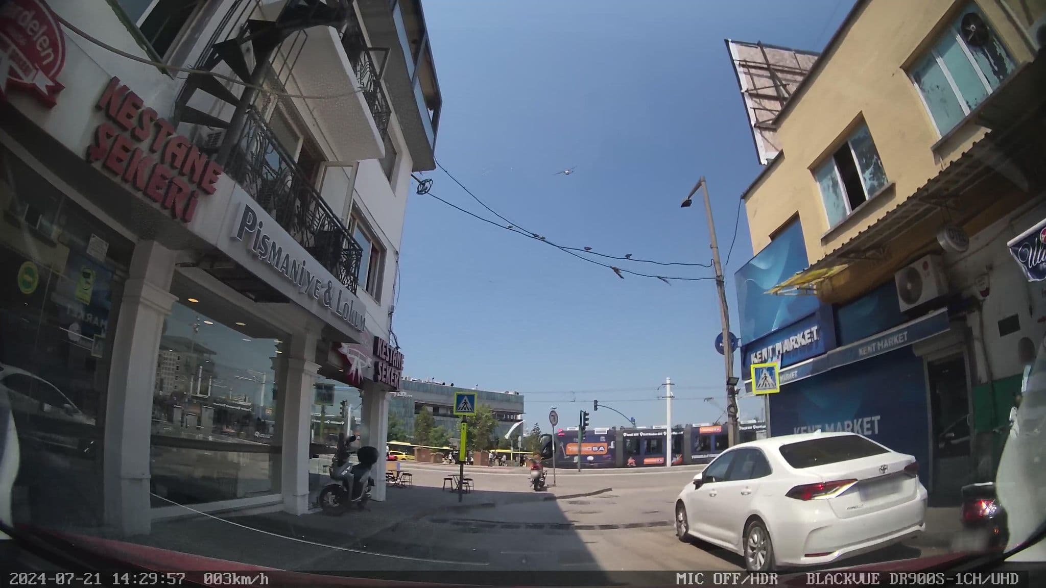 Street view near Otel Marmara, Bursa — © unen (CC BY-SA · Mapillary)