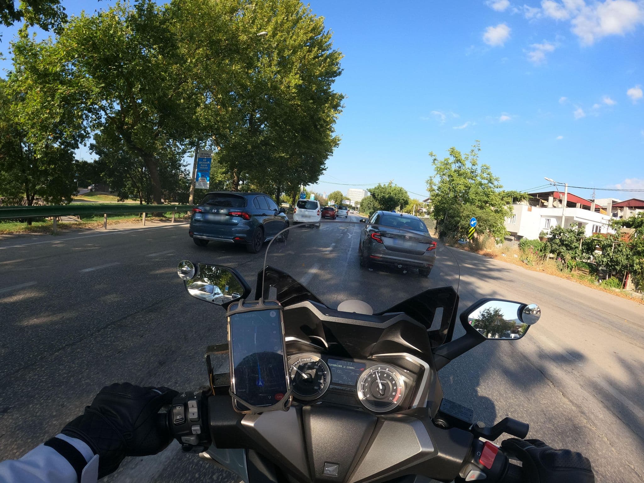 Street view near ÖZTÜRK Resort Hotel, Bursa — © 58zarali (CC BY-SA · Mapillary)