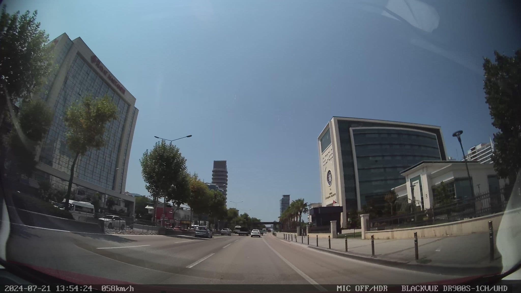 Street view near Bursa Kırcı Hotel, Bursa — © unen (CC BY-SA · Mapillary)