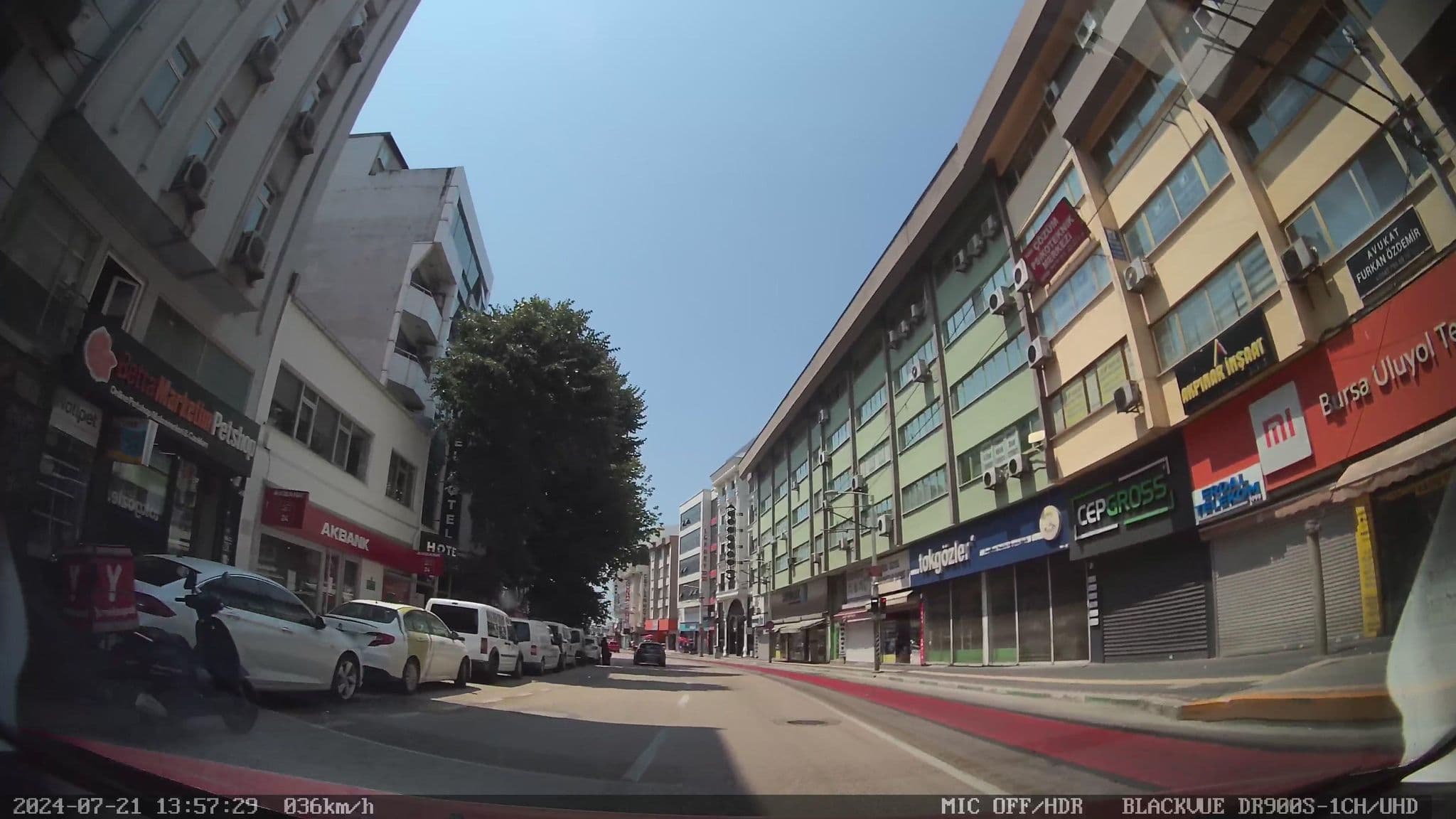 Street view near Derya Otel, Bursa — © unen (CC BY-SA · Mapillary)