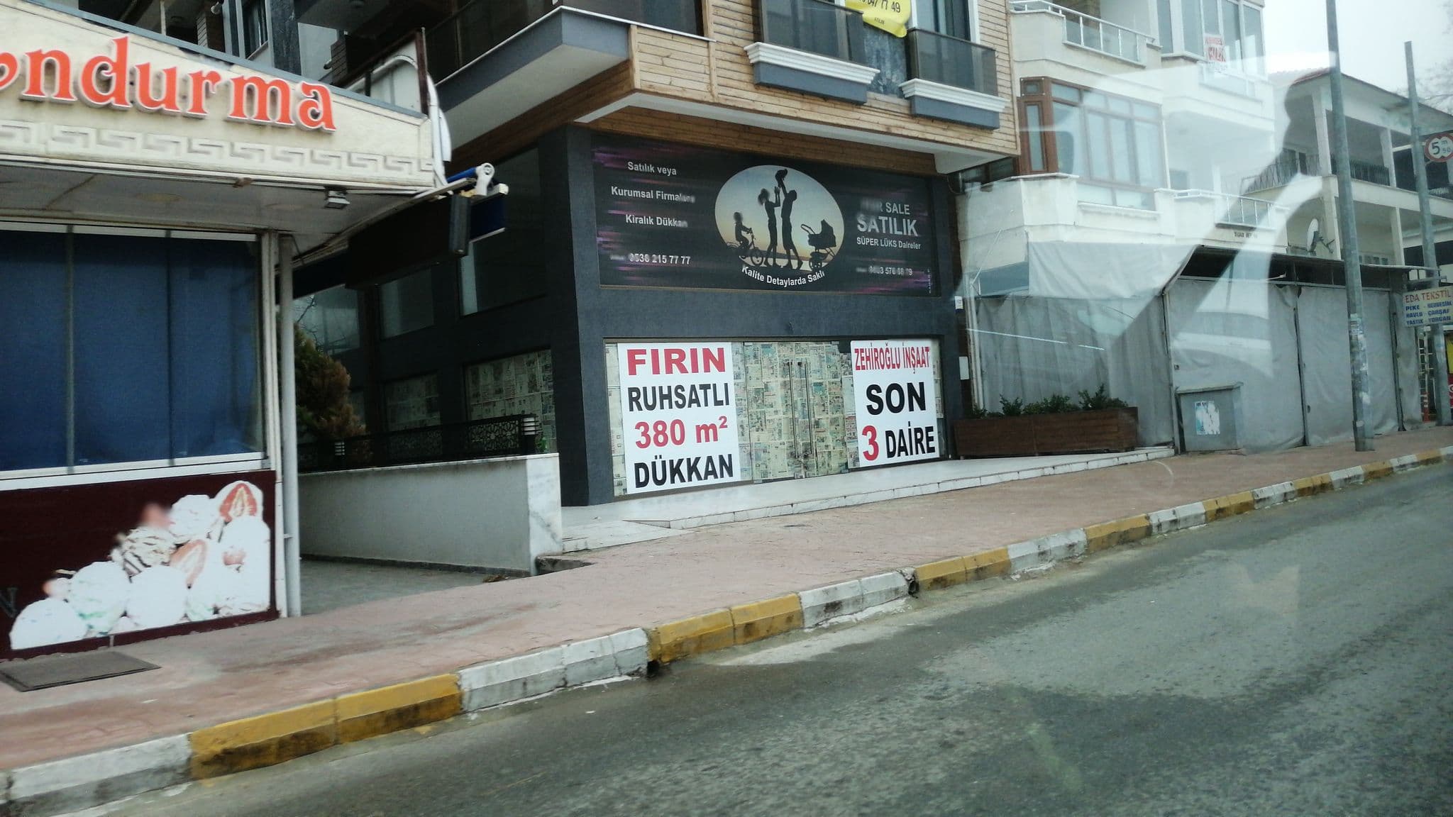 Street view near Ferah Motel, Çınarcık — © bngsgln (CC BY-SA · Mapillary)