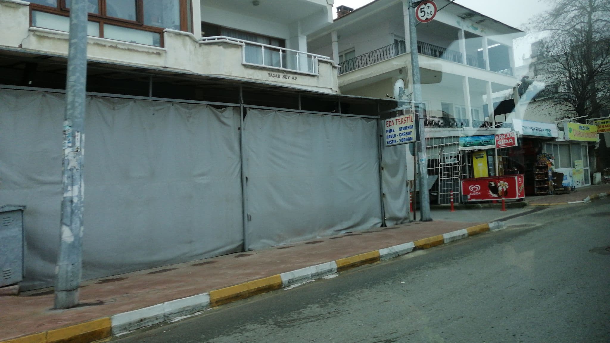 Street view near Masalevi Hotel, Çınarcık — © bngsgln (CC BY-SA · Mapillary)