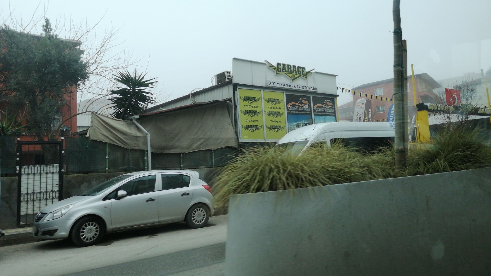 Street view near Yalova, Yalova — © bngsgln (CC BY-SA · Mapillary)