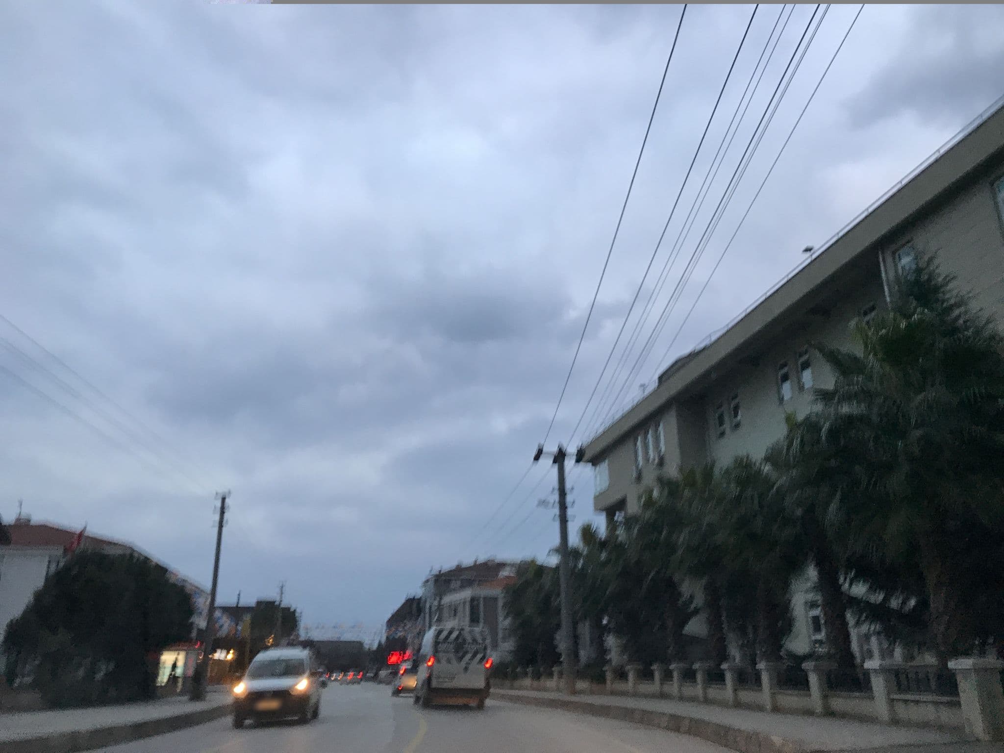 Street view near Becanlar Otel, Yalova — © ferahkoksal (CC BY-SA · Mapillary)