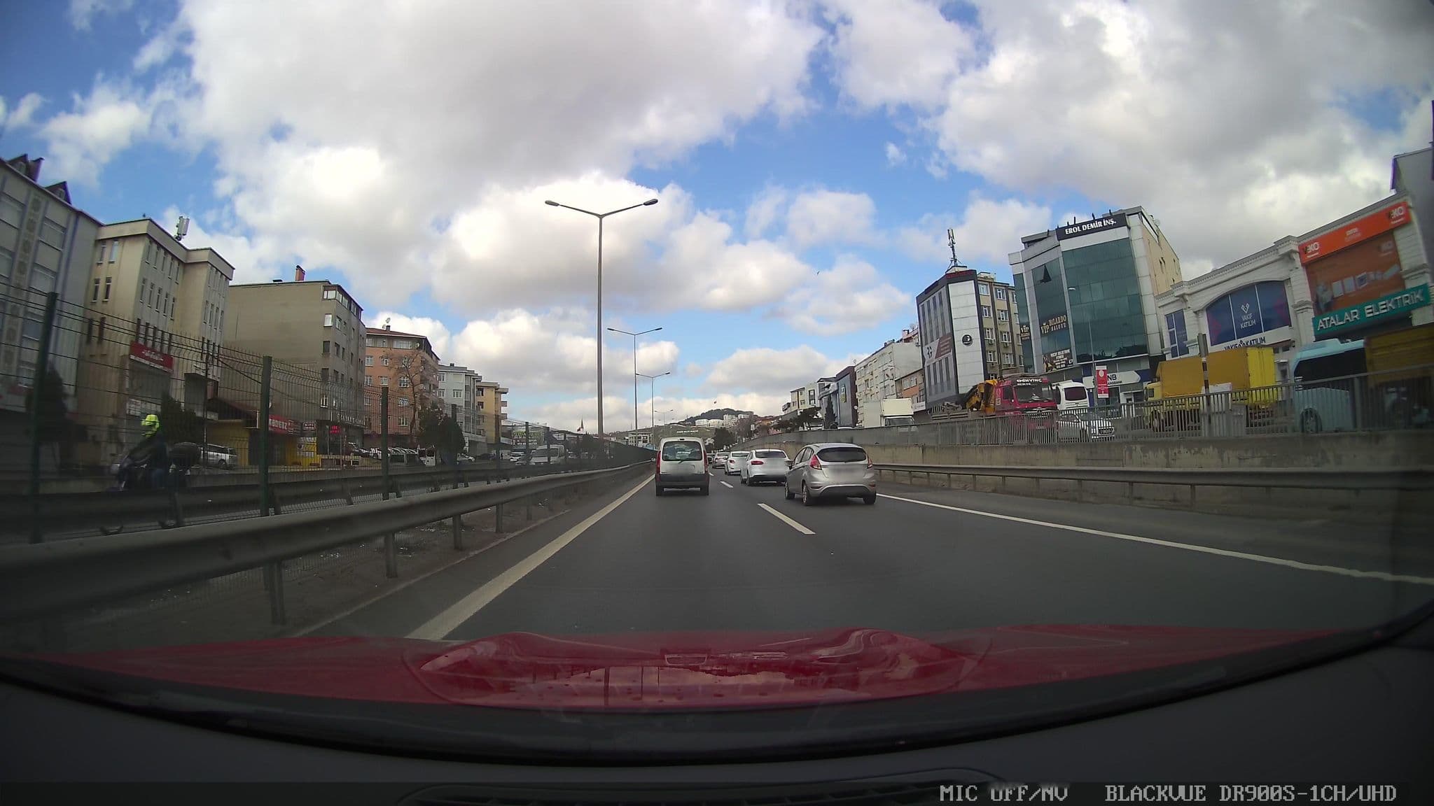 Street view near Nilem Otel, Sultanbeyli — © ademturkmen (CC BY-SA · Mapillary)