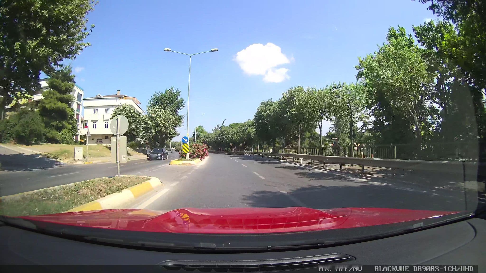 Street view near Lounge Boutique Hotel, Sultanbeyli — © ademturkmen (CC BY-SA · Mapillary)