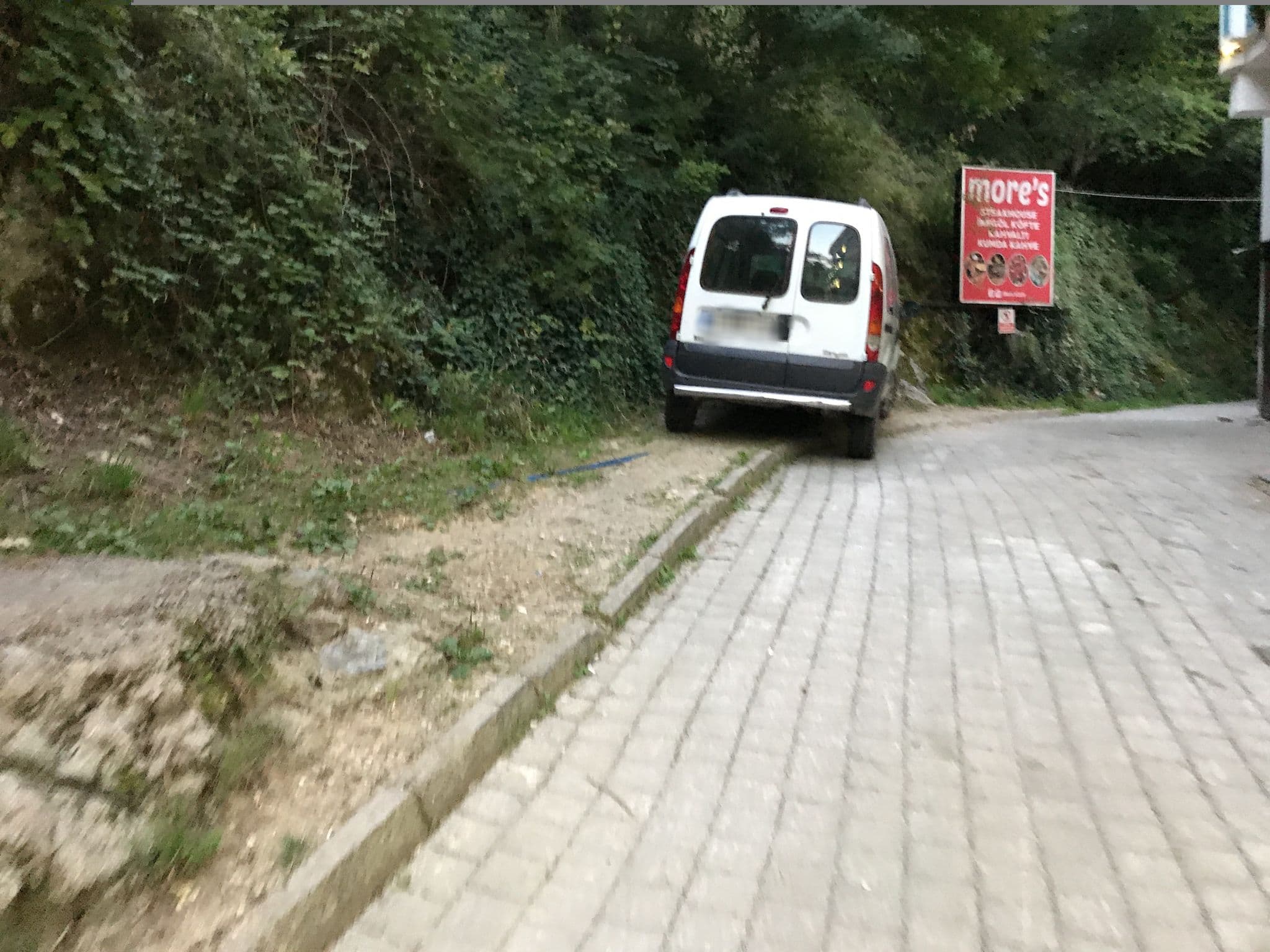 Street view near venosa beach resort spa, Domaniç — © azadezey (CC BY-SA · Mapillary)