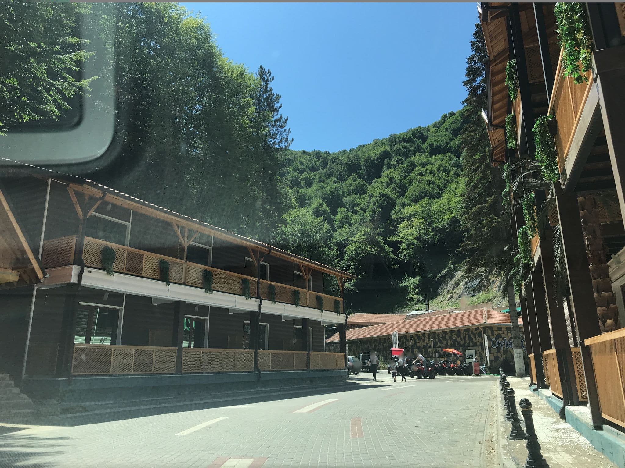 Street view near Green Otel, Domaniç — © azadezey (CC BY-SA · Mapillary)