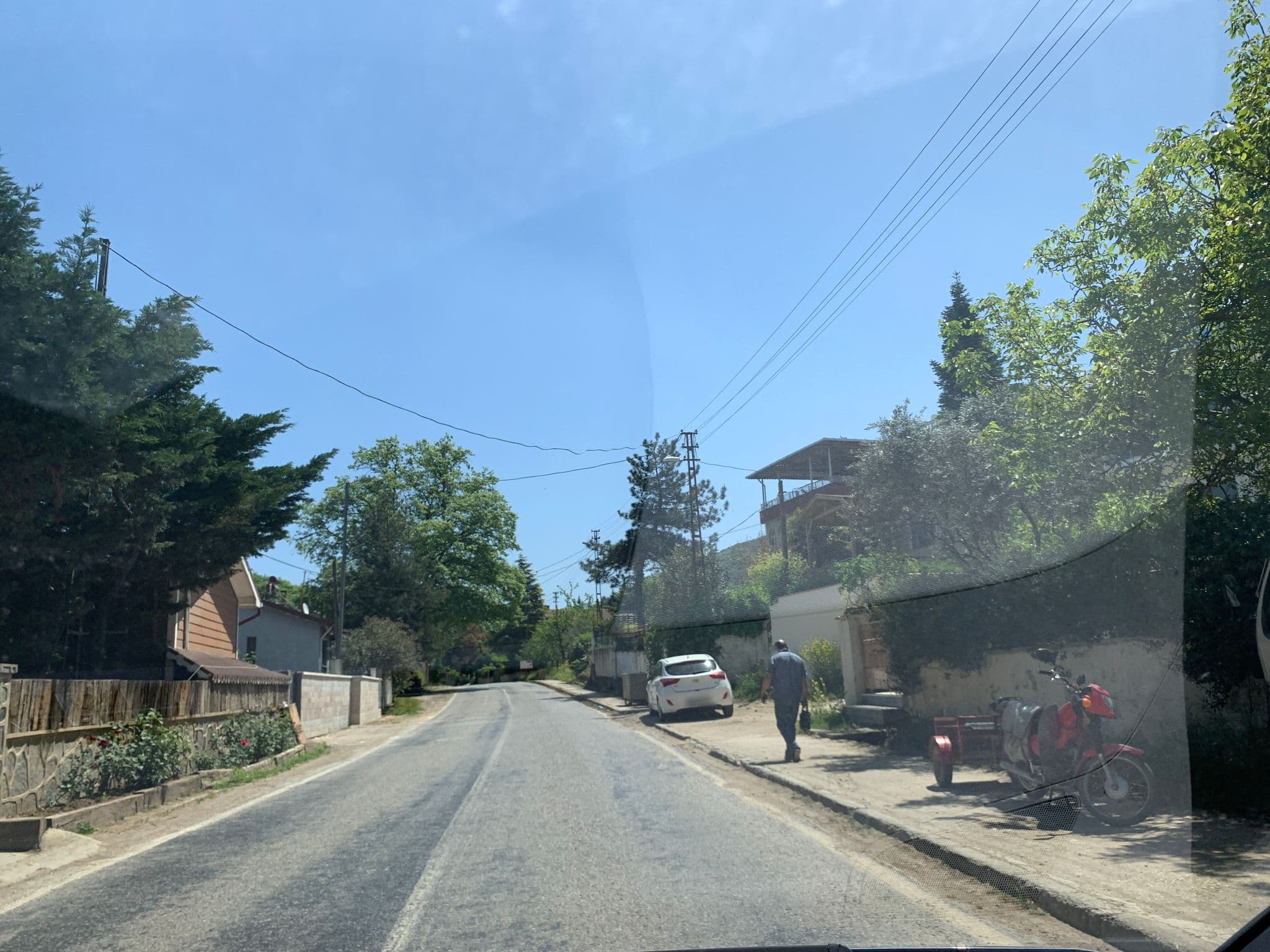 Street view near Villa Lake Paradise Gölyaka, Sölöz — © empty (CC BY-SA · Mapillary)