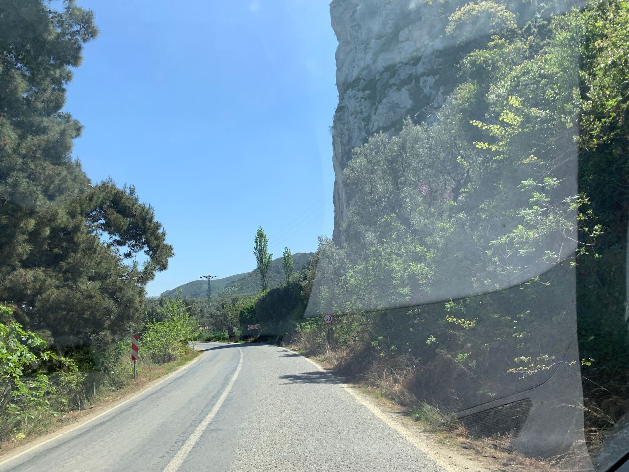 Street view near Rock n’ Lake, Göllüce — © empty (CC BY-SA · Mapillary)