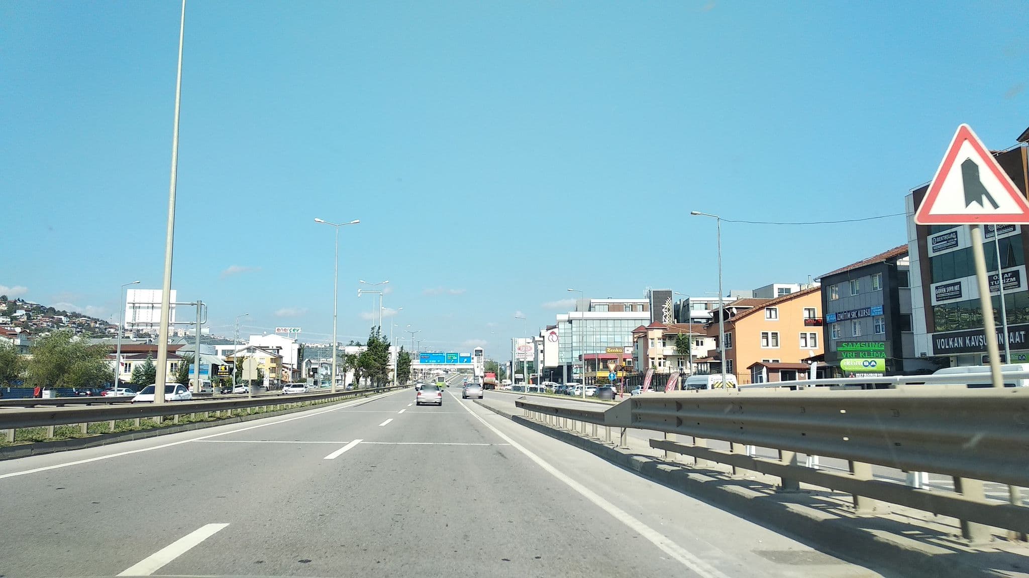 Street view near Olbia Otel, İzmit — © boracasli (CC BY-SA · Mapillary)