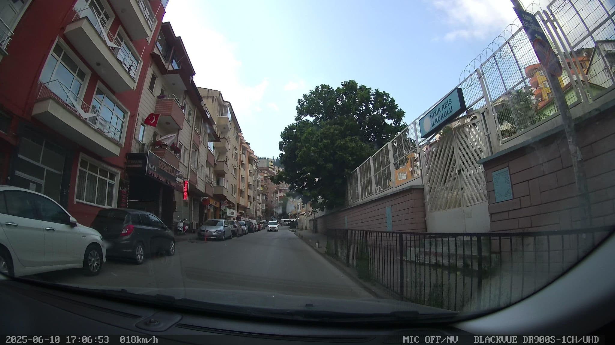 Street view near House Me, İzmit — © Zafer (CC BY-SA · Mapillary)
