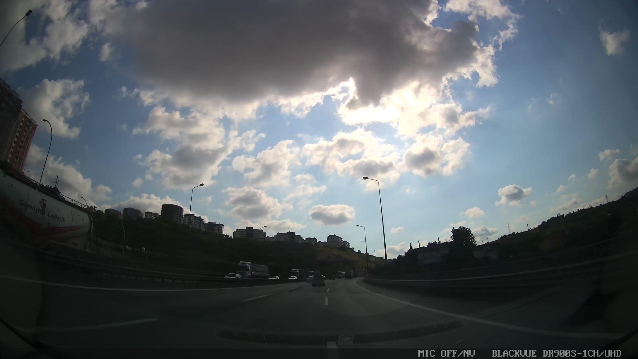 Street view near MV residance, İzmit — © asturksever (CC BY-SA · Mapillary)