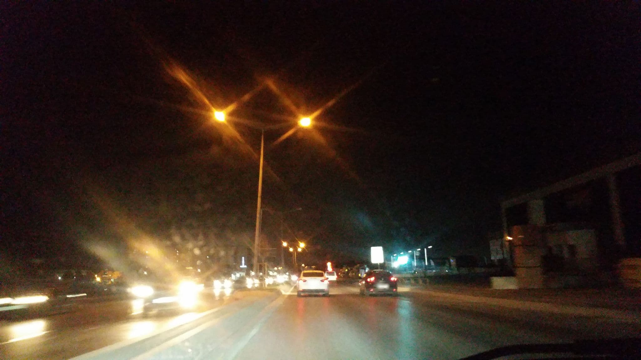 Street view near Manesol Otel, Büyükçekmece — © halil (CC BY-SA · Mapillary)