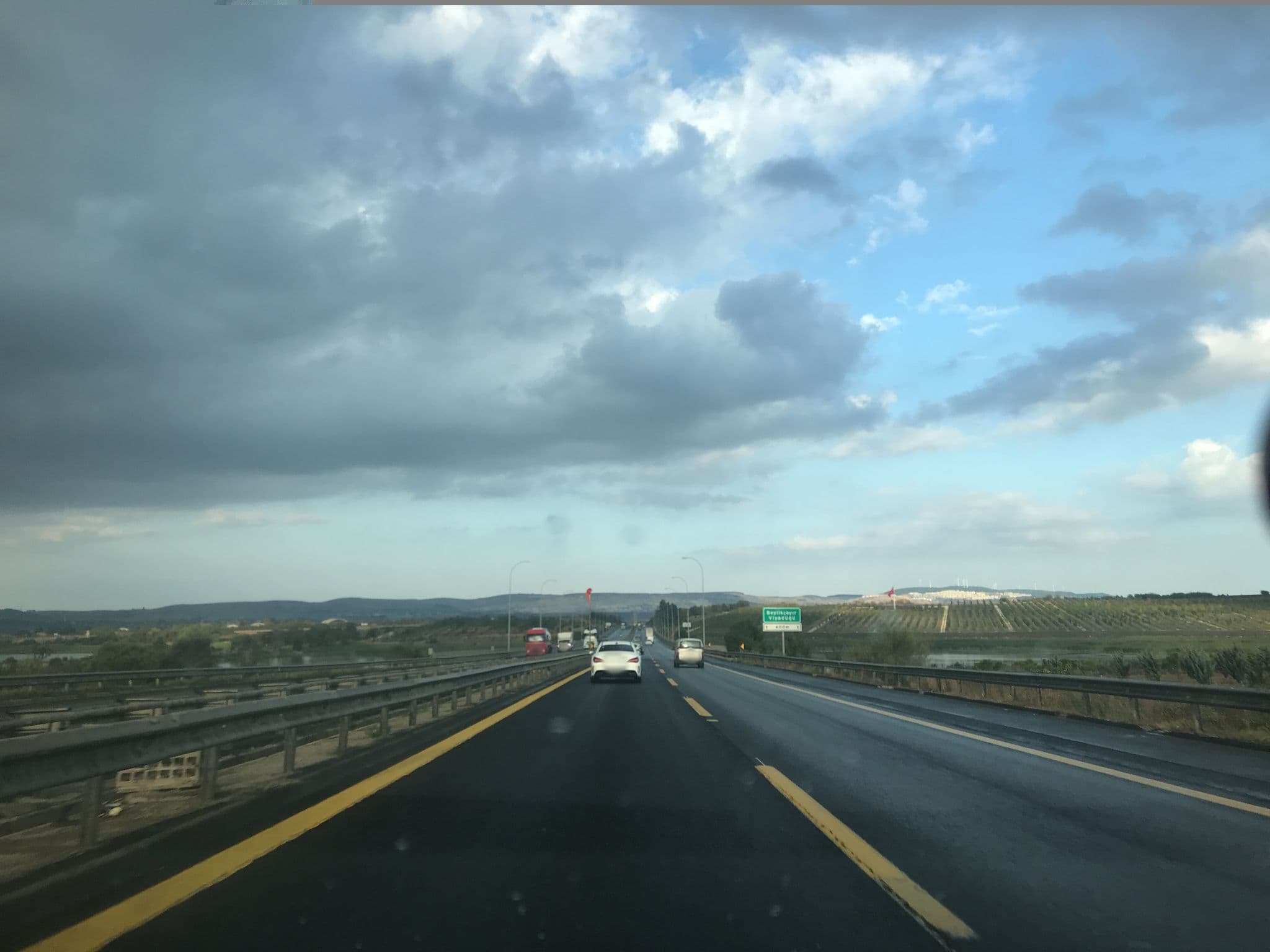 Street view near İnegöl Hilmiye Köyü, Muratbey — © azadezey (CC BY-SA · Mapillary)