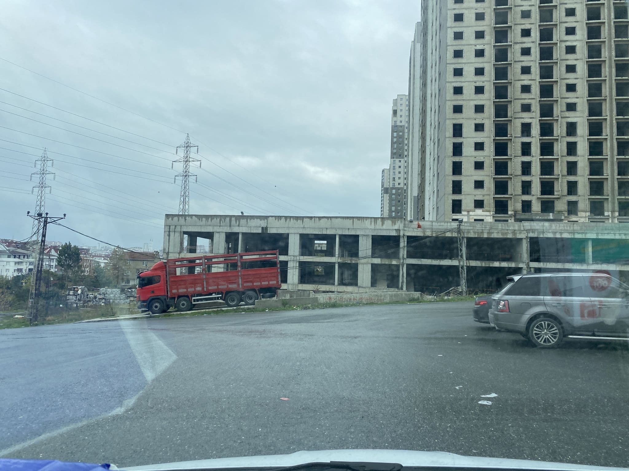 Street view near Water Medical Thermal Otel Esenyurt, Esenyurt — © ozenharun (CC BY-SA · Mapillary)