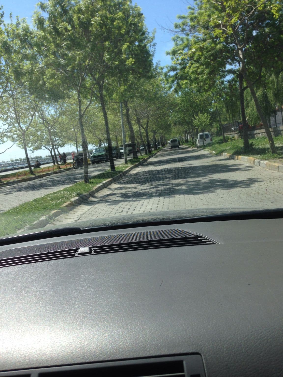 Street view near AVCILAR TATİL SİTESİ, Küçükçekmece — © ekim (CC BY-SA · Mapillary)
