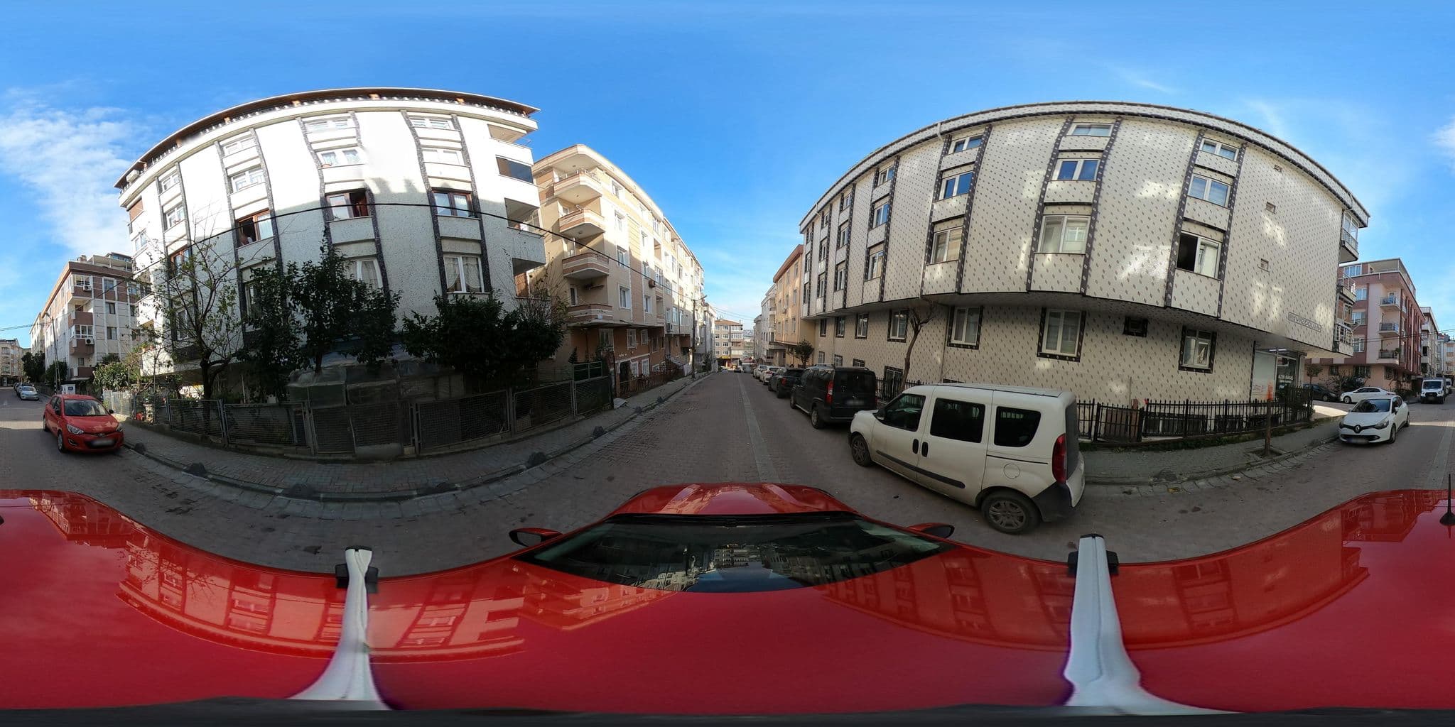 Street view near Enuls palace, Küçükçekmece — © ademturkmen (CC BY-SA · Mapillary)
