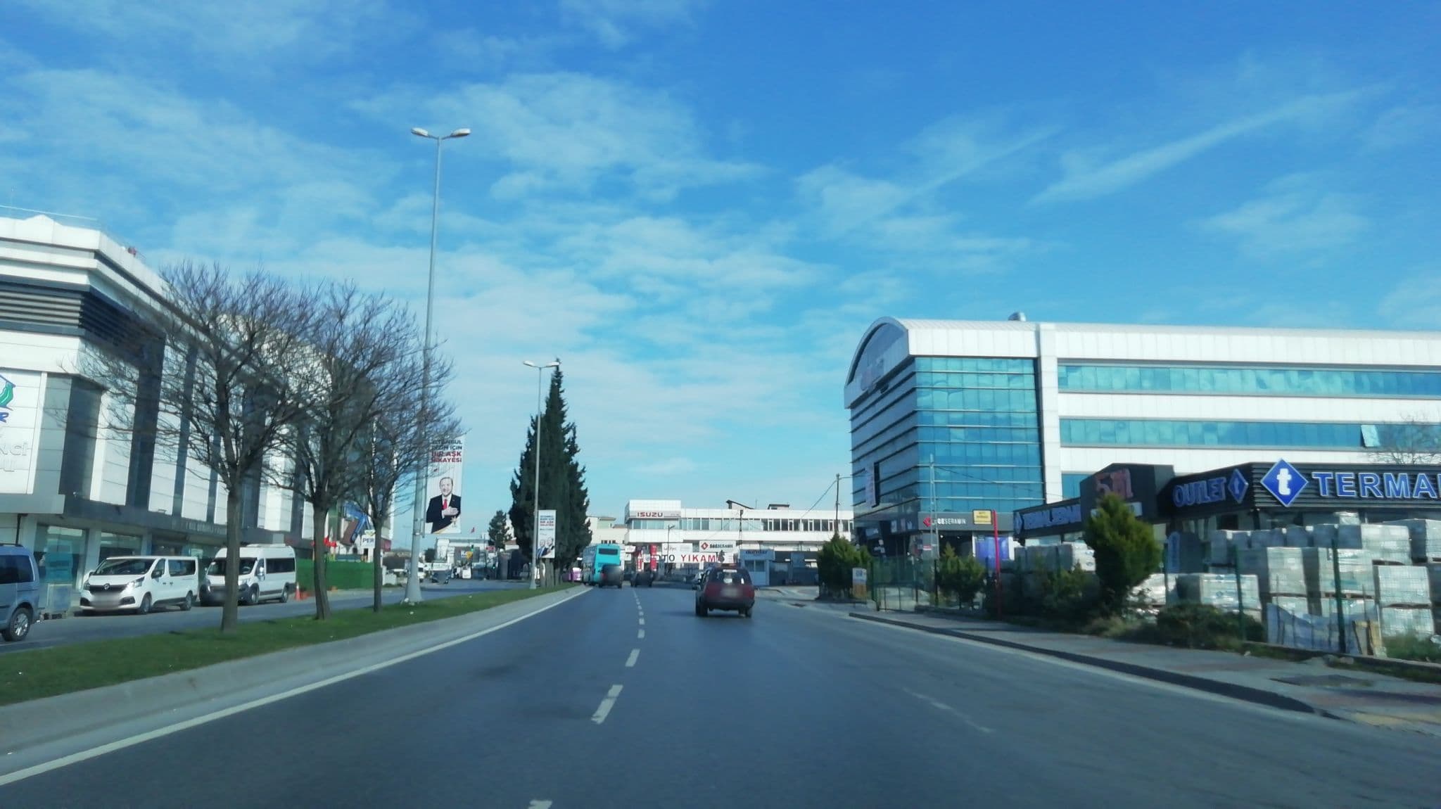 Street view near Rixson Suit, Yakuplu — © okansafak (CC BY-SA · Mapillary)