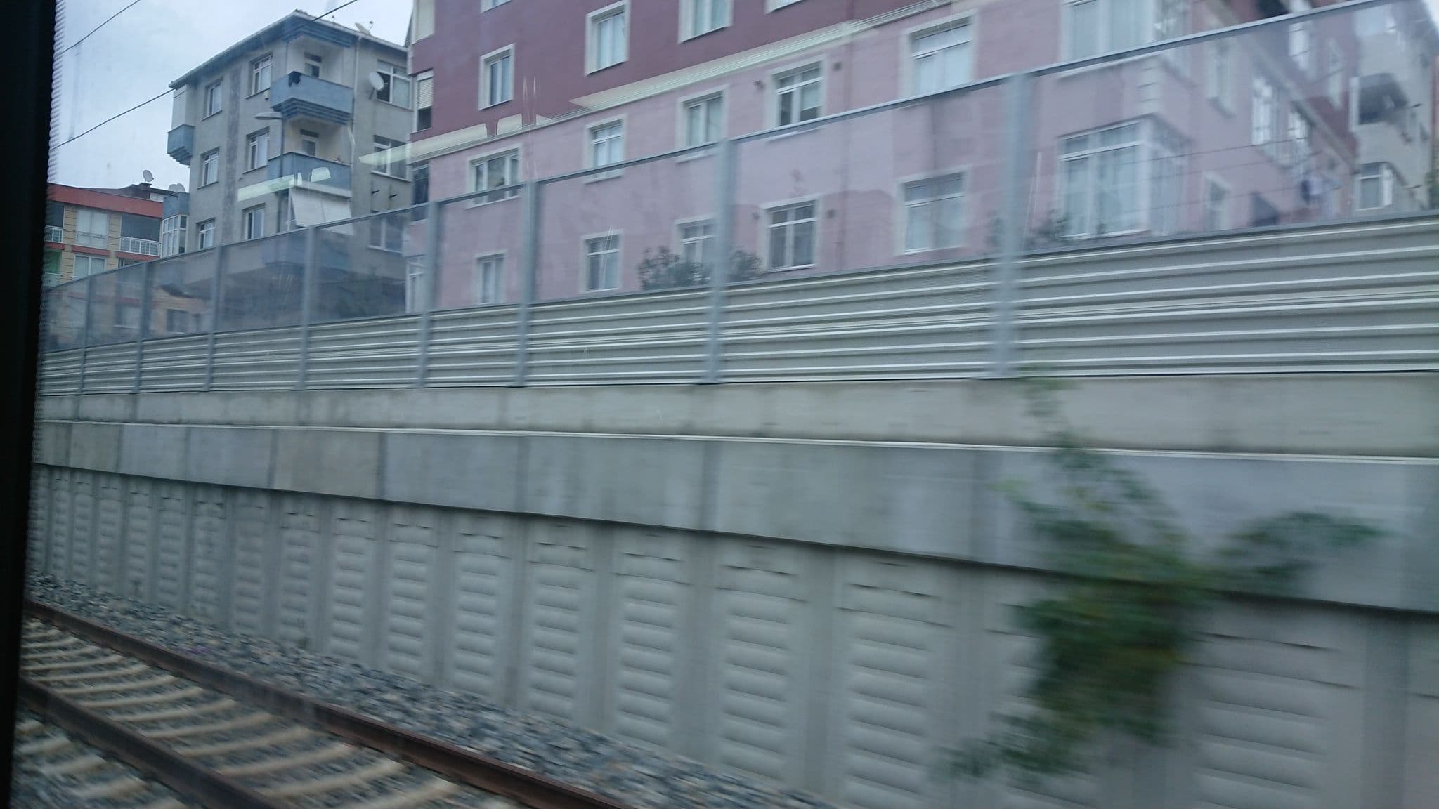 Street view near Florya L Otel, Küçükçekmece — © kubikanber (CC BY-SA · Mapillary)