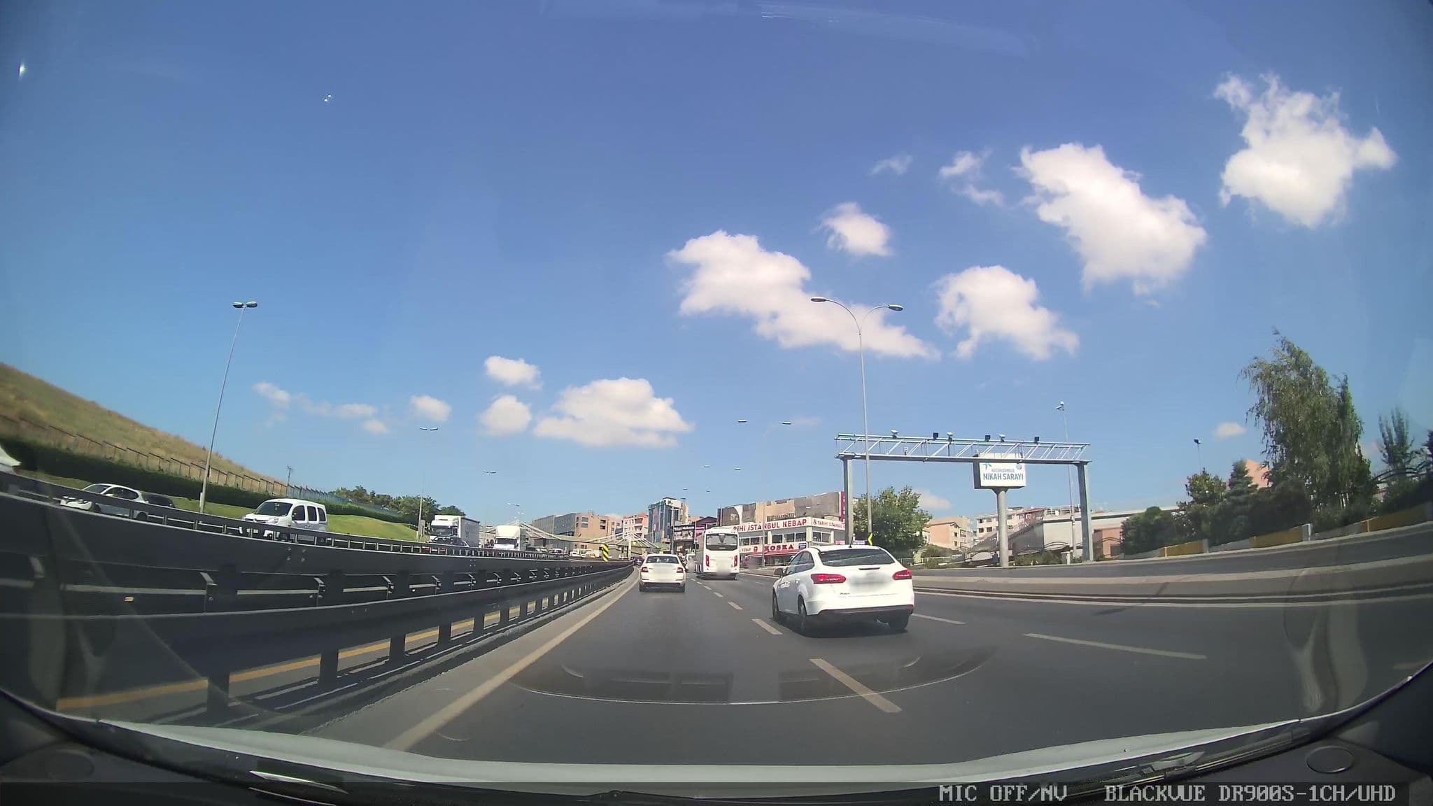 Street view near Radisonsas Otel, Küçükçekmece — © ahmetegri (CC BY-SA · Mapillary)