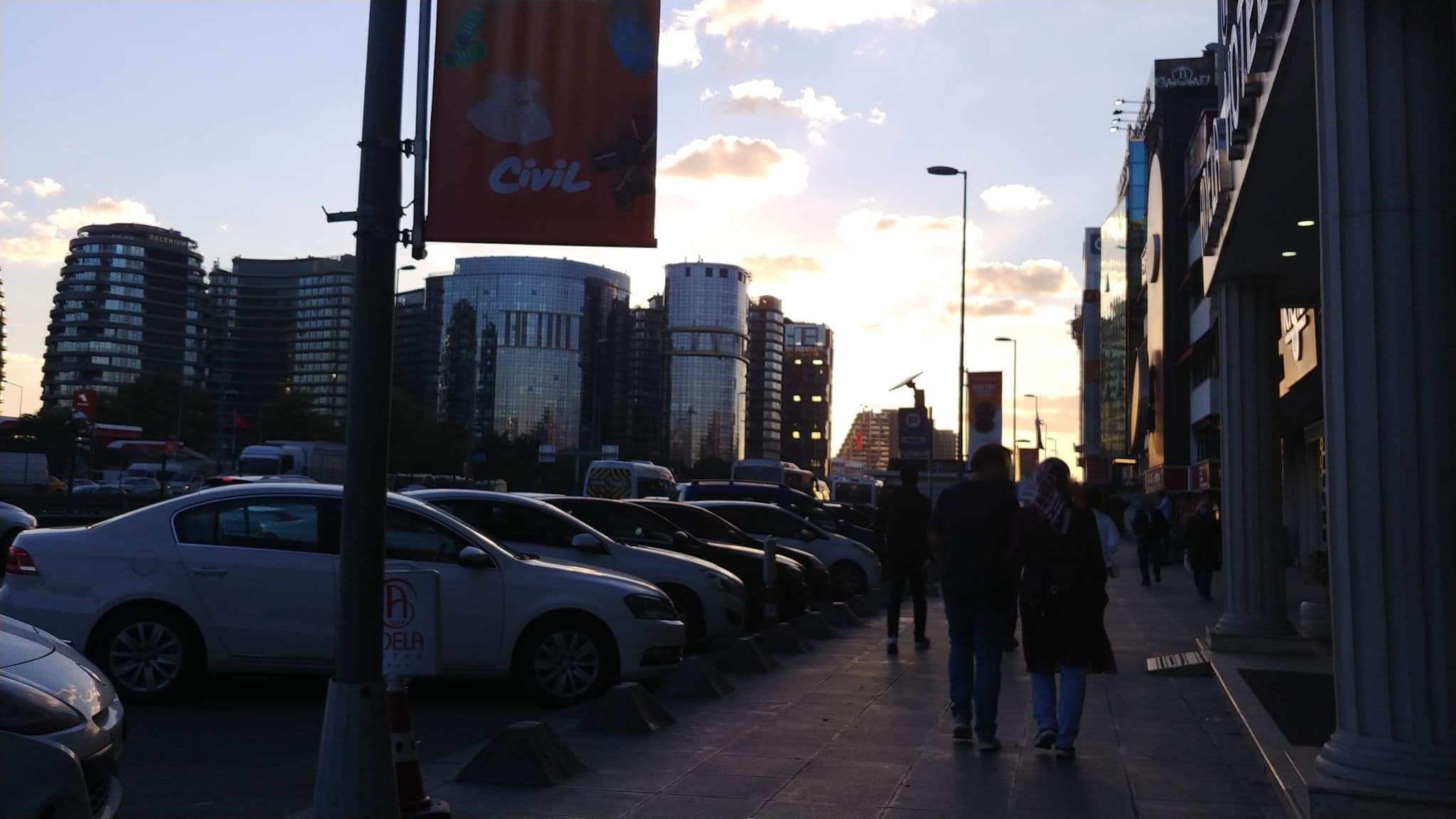 Street view near Baymari Suites City Life, Bahçelievler — © gunesmes (CC BY-SA · Mapillary)
